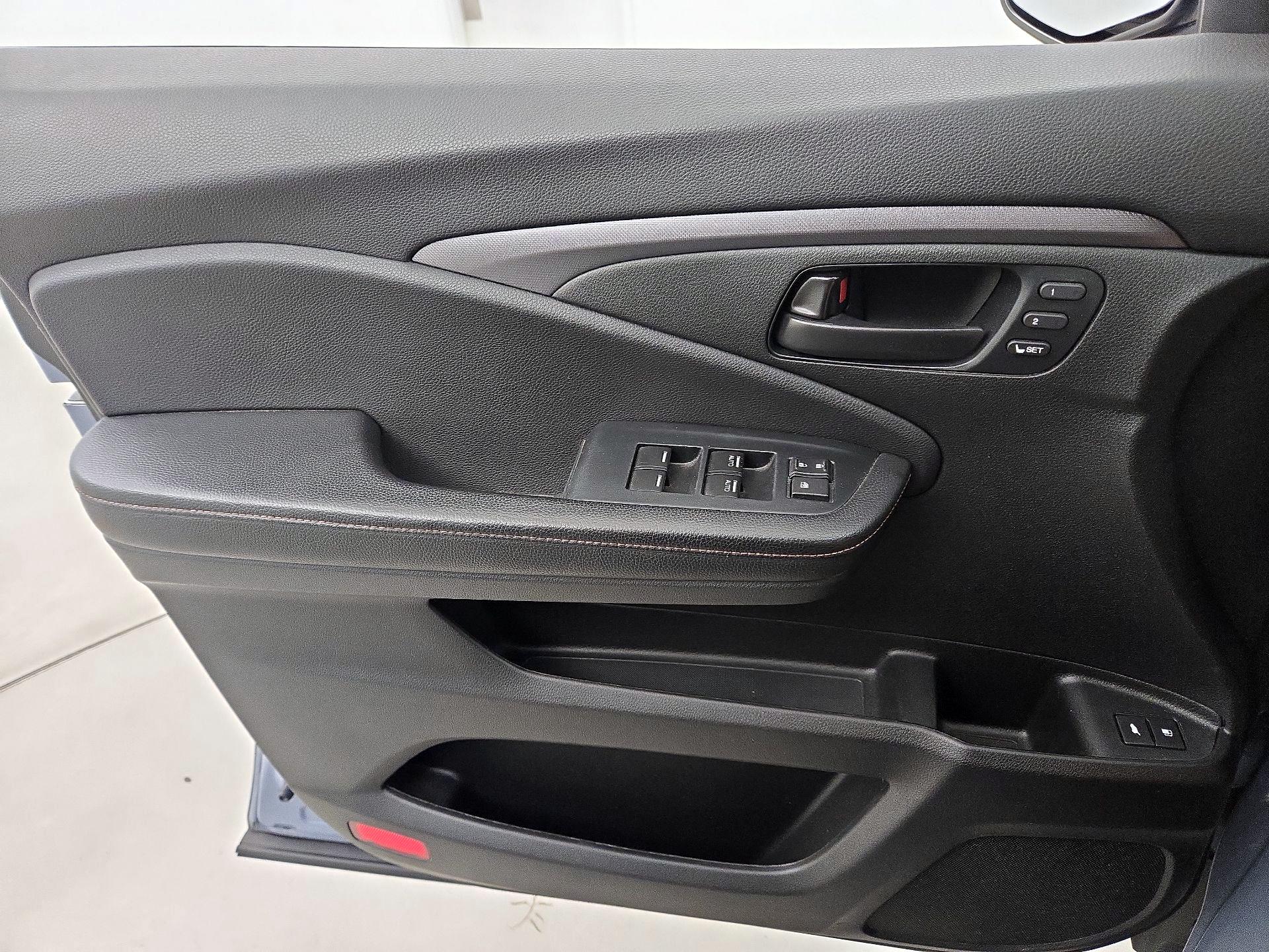 Thumbnail: 2022 Honda Pilot - 12