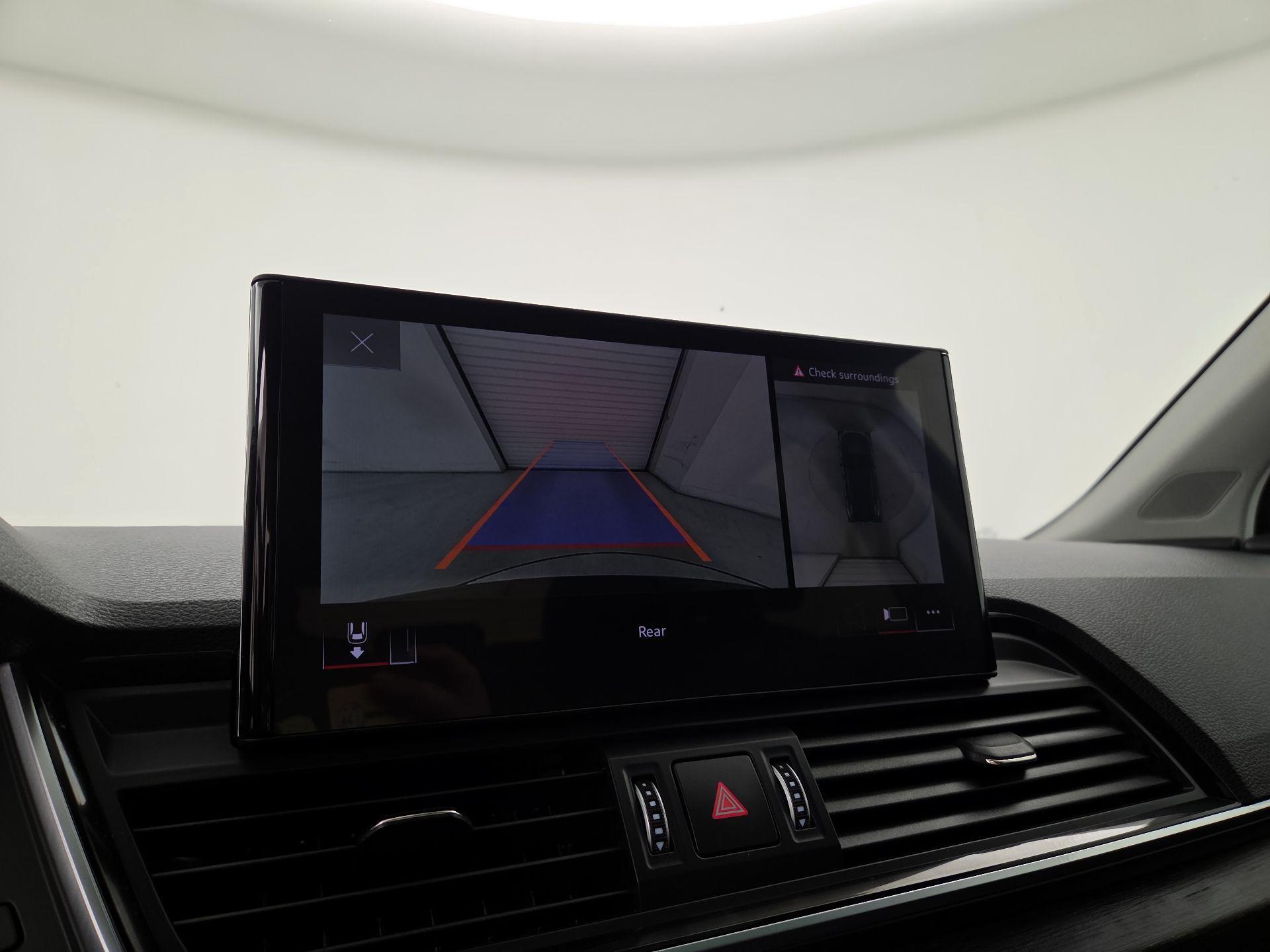 Thumbnail: 2023 Audi Q5 - 15