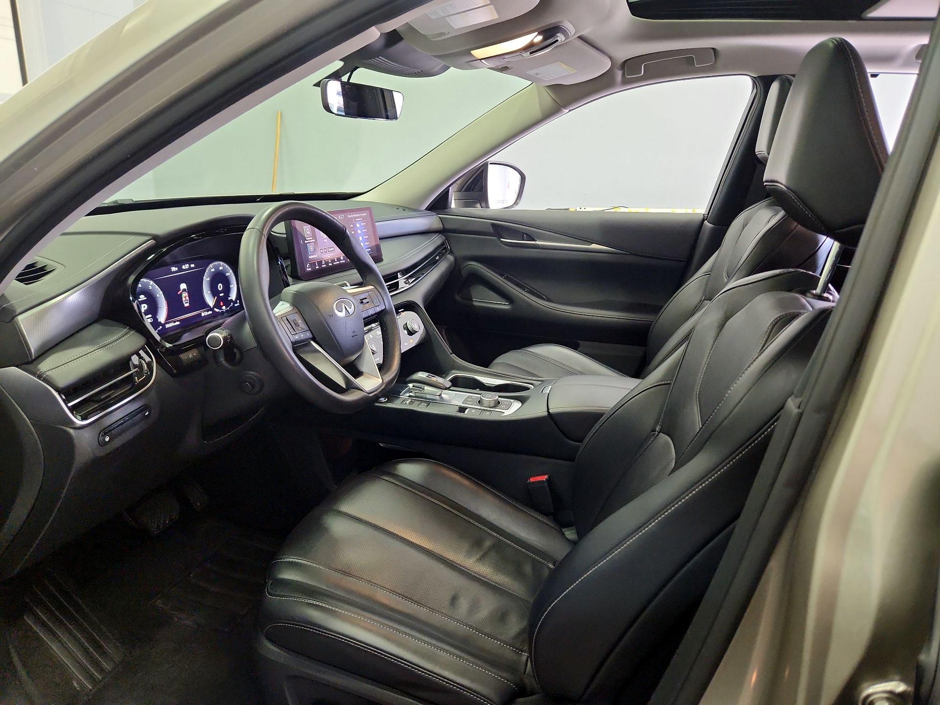 Thumbnail: 2023 INFINITI QX60 - 11
