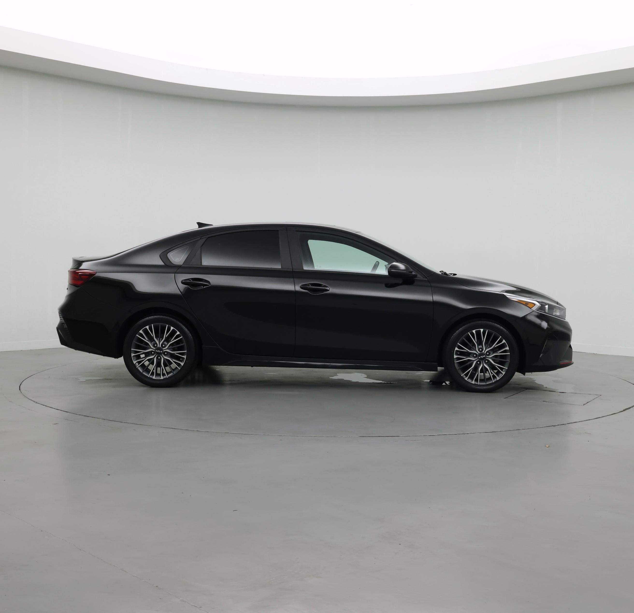Thumbnail: 2024 Kia Forte - 7