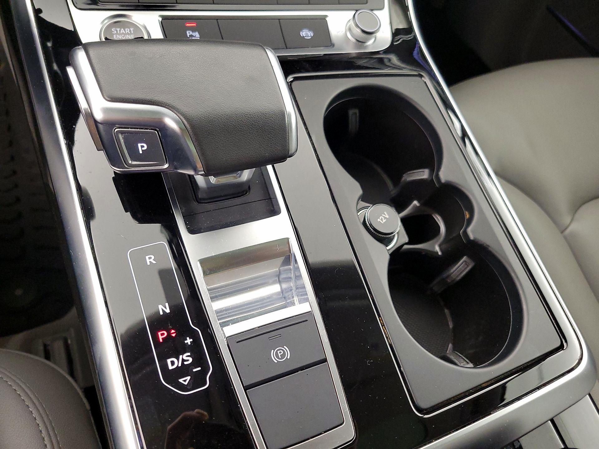 Thumbnail: 2022 Audi Q7 - 18