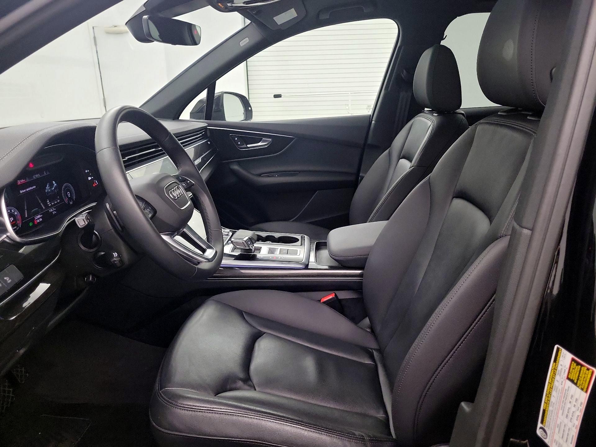 Thumbnail: 2023 Audi Q7 - 11