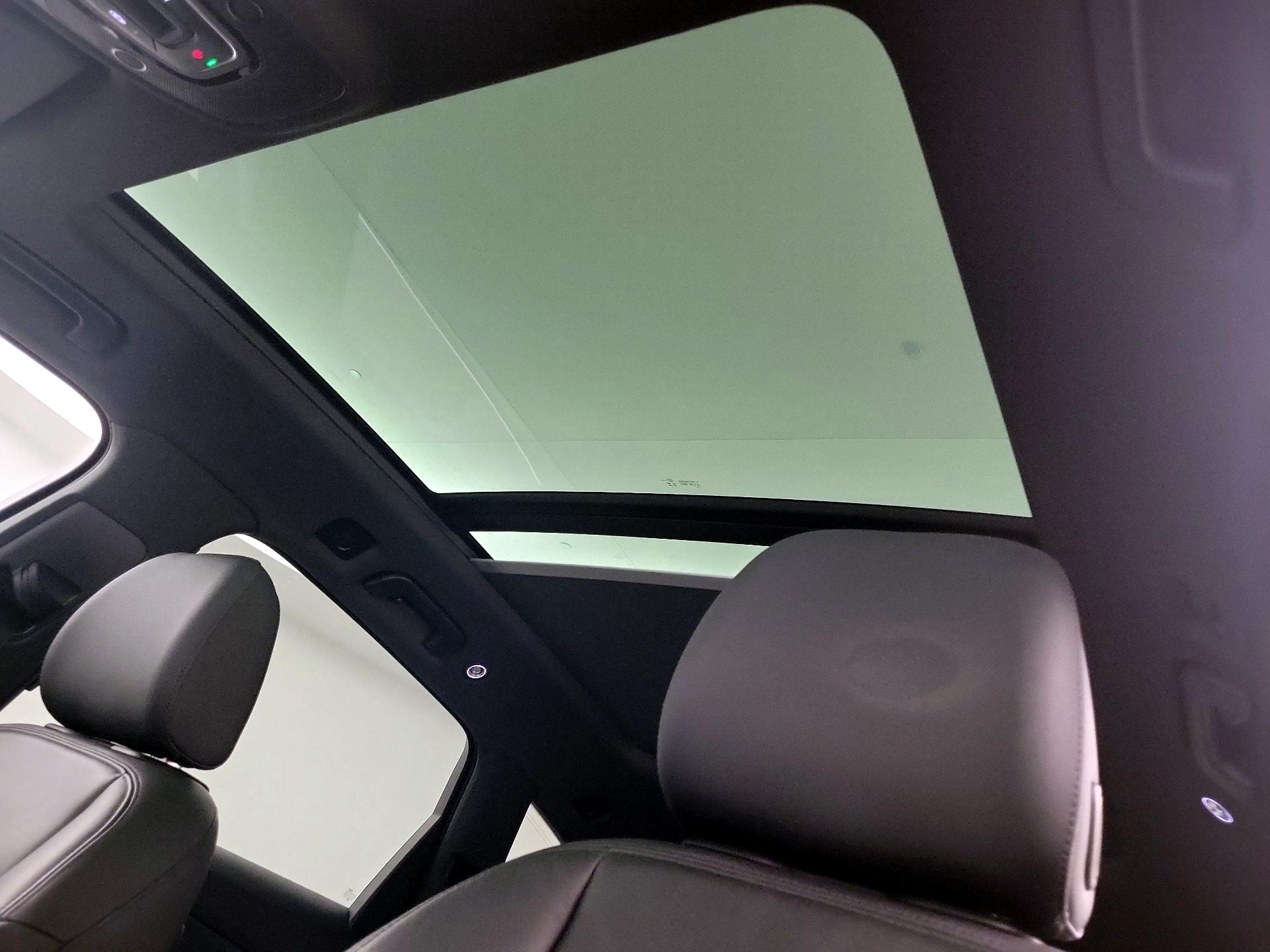 Thumbnail: 2023 Audi Q7 - 20