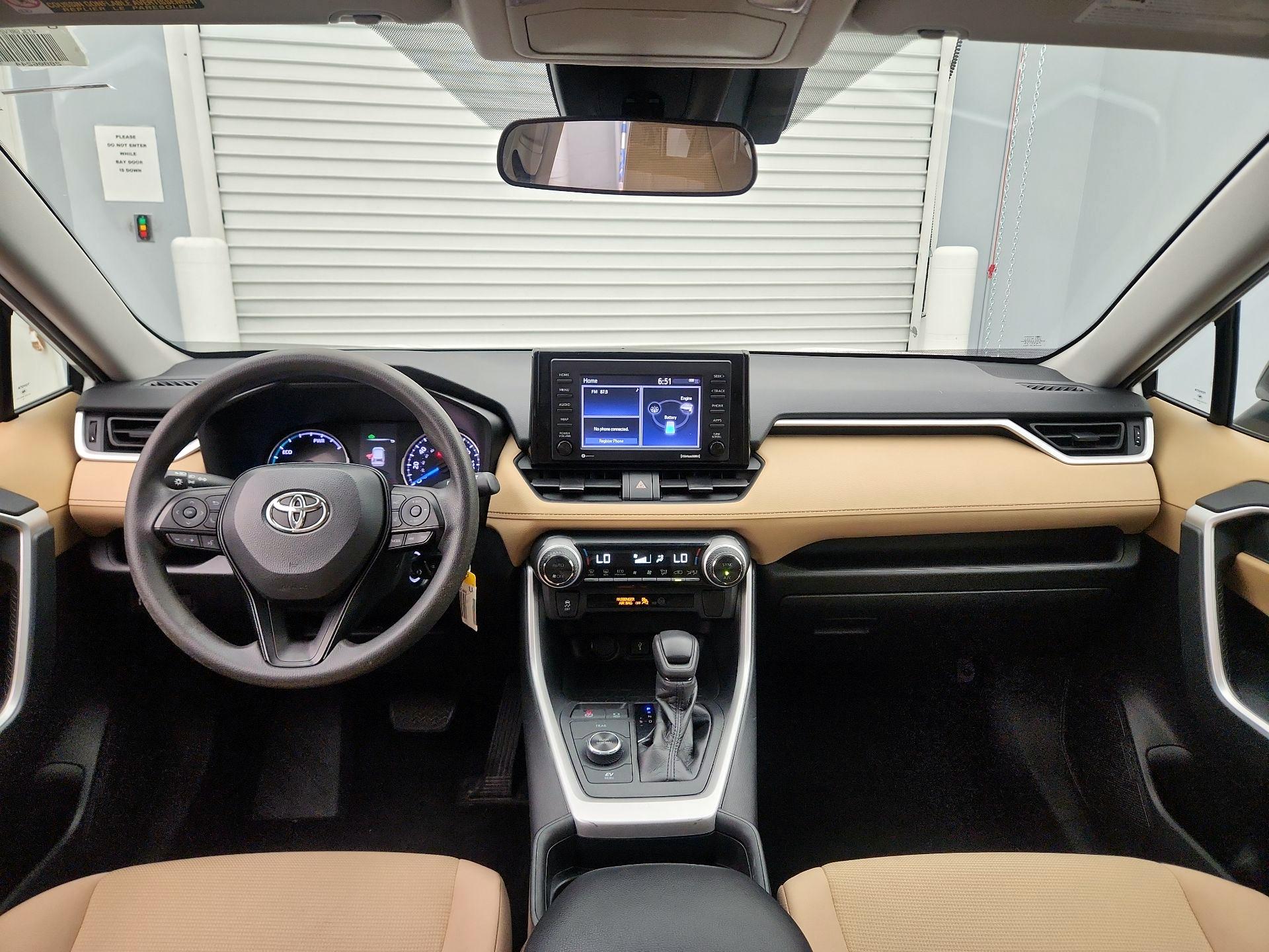 Thumbnail: 2020 Toyota RAV4 - 9