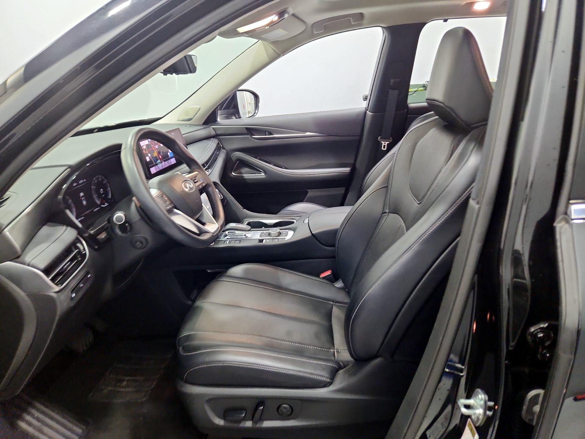 Thumbnail: 2023 INFINITI QX60 - 11