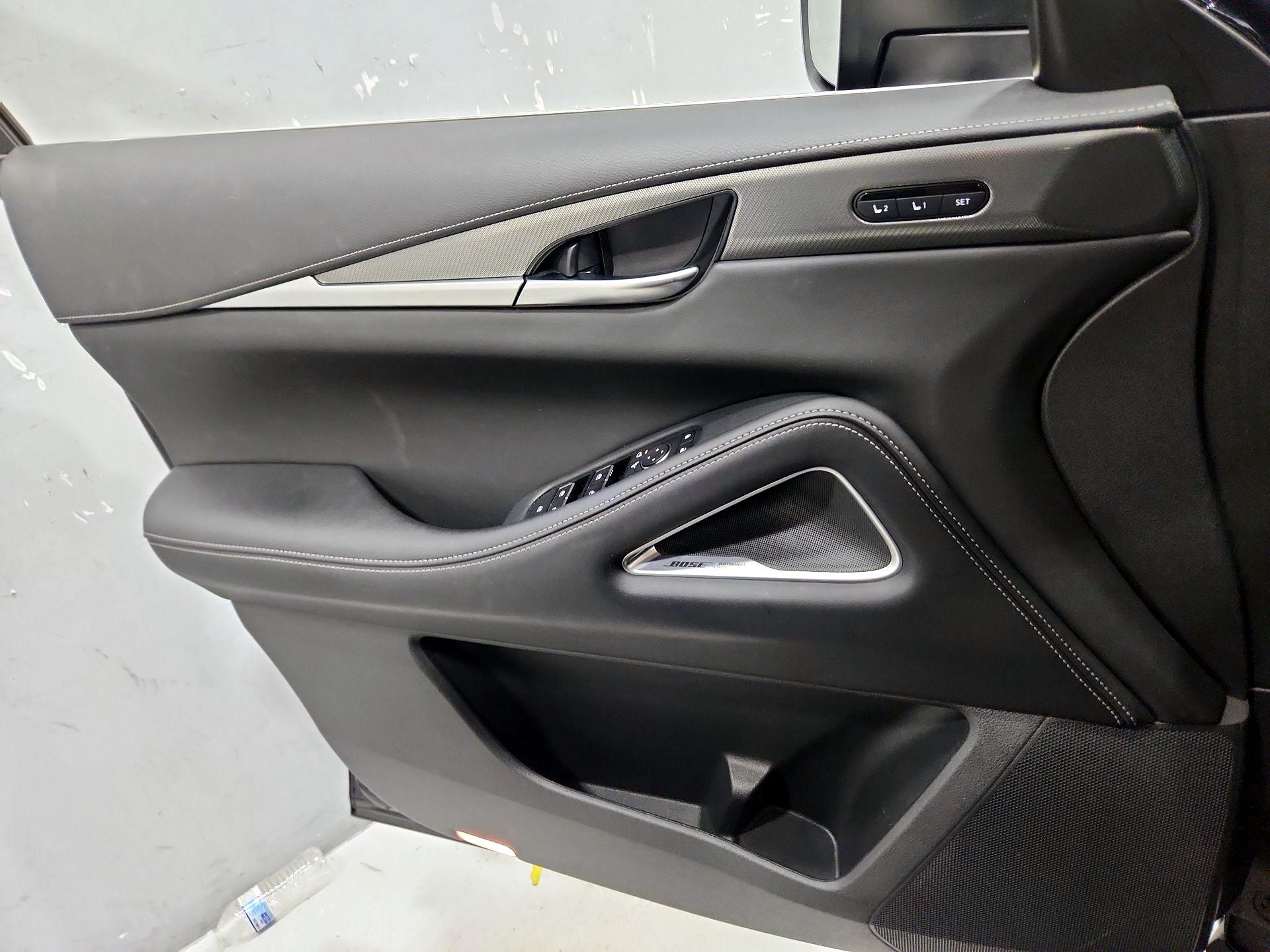Thumbnail: 2023 INFINITI QX60 - 12