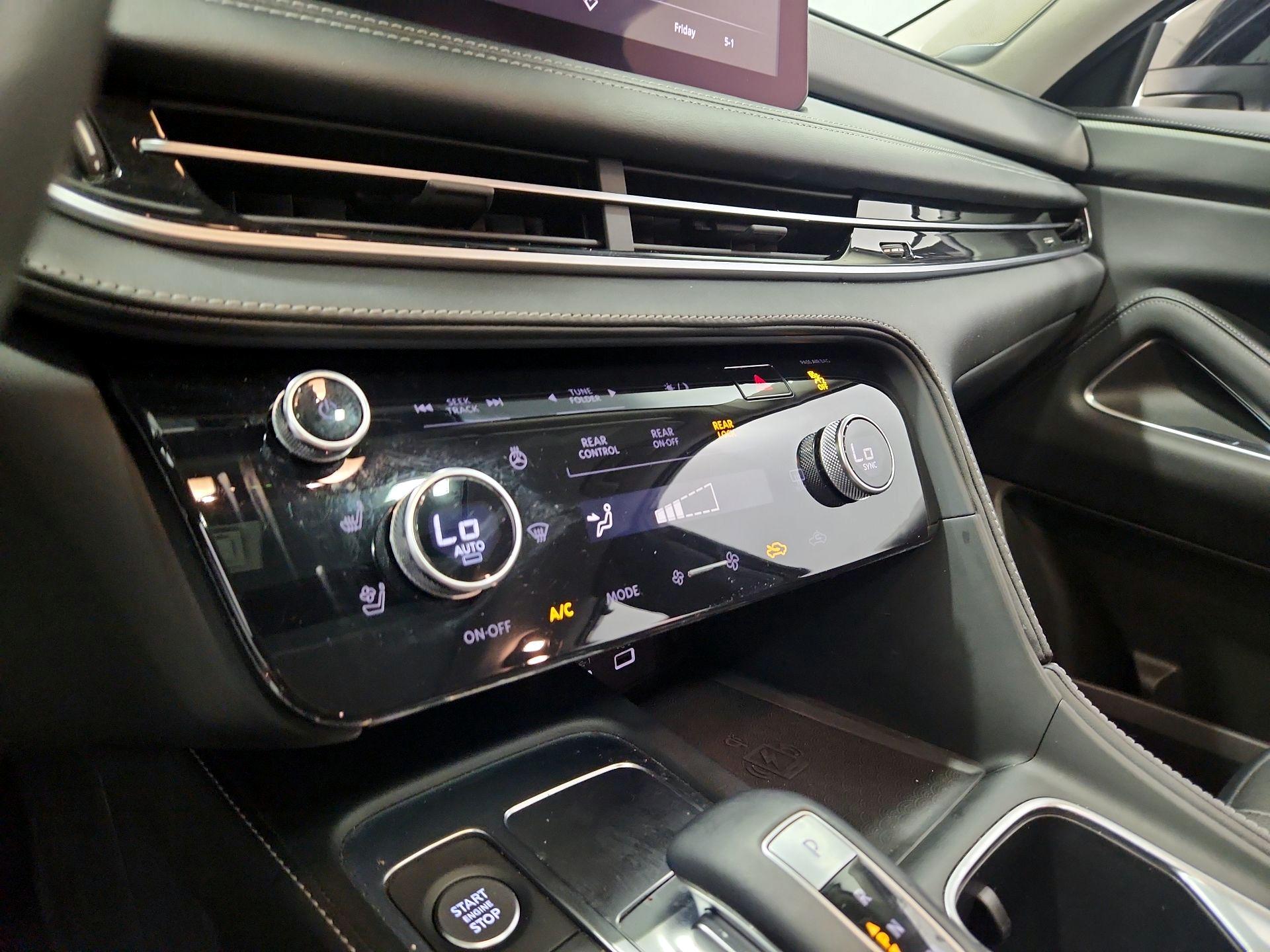 Thumbnail: 2023 INFINITI QX60 - 17