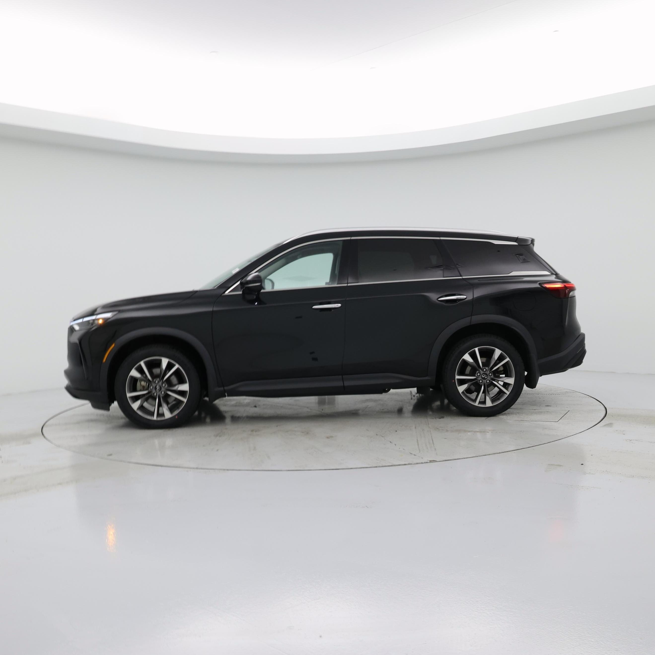 Thumbnail: 2023 INFINITI QX60 - 3