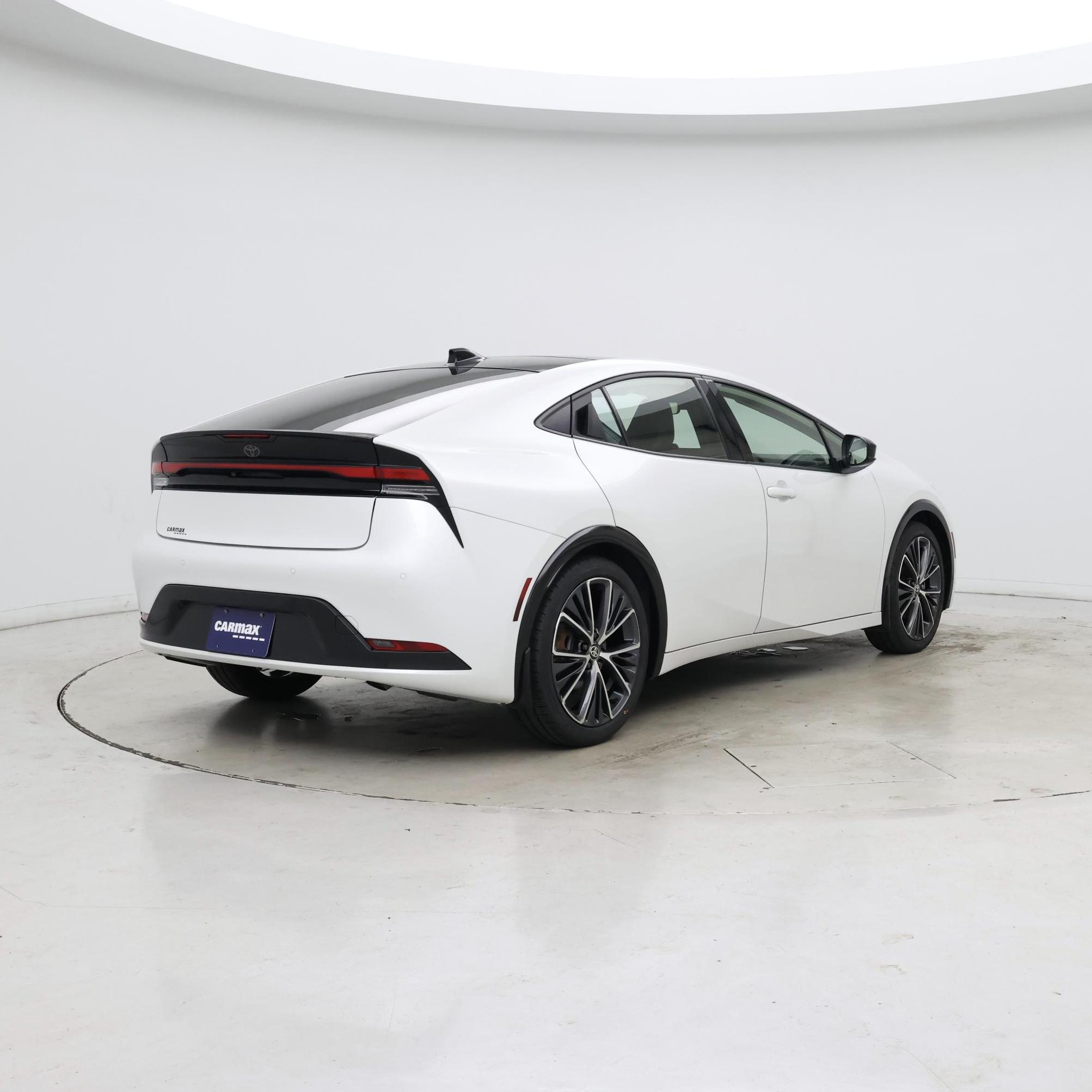 Thumbnail: 2023 Toyota Prius - 8
