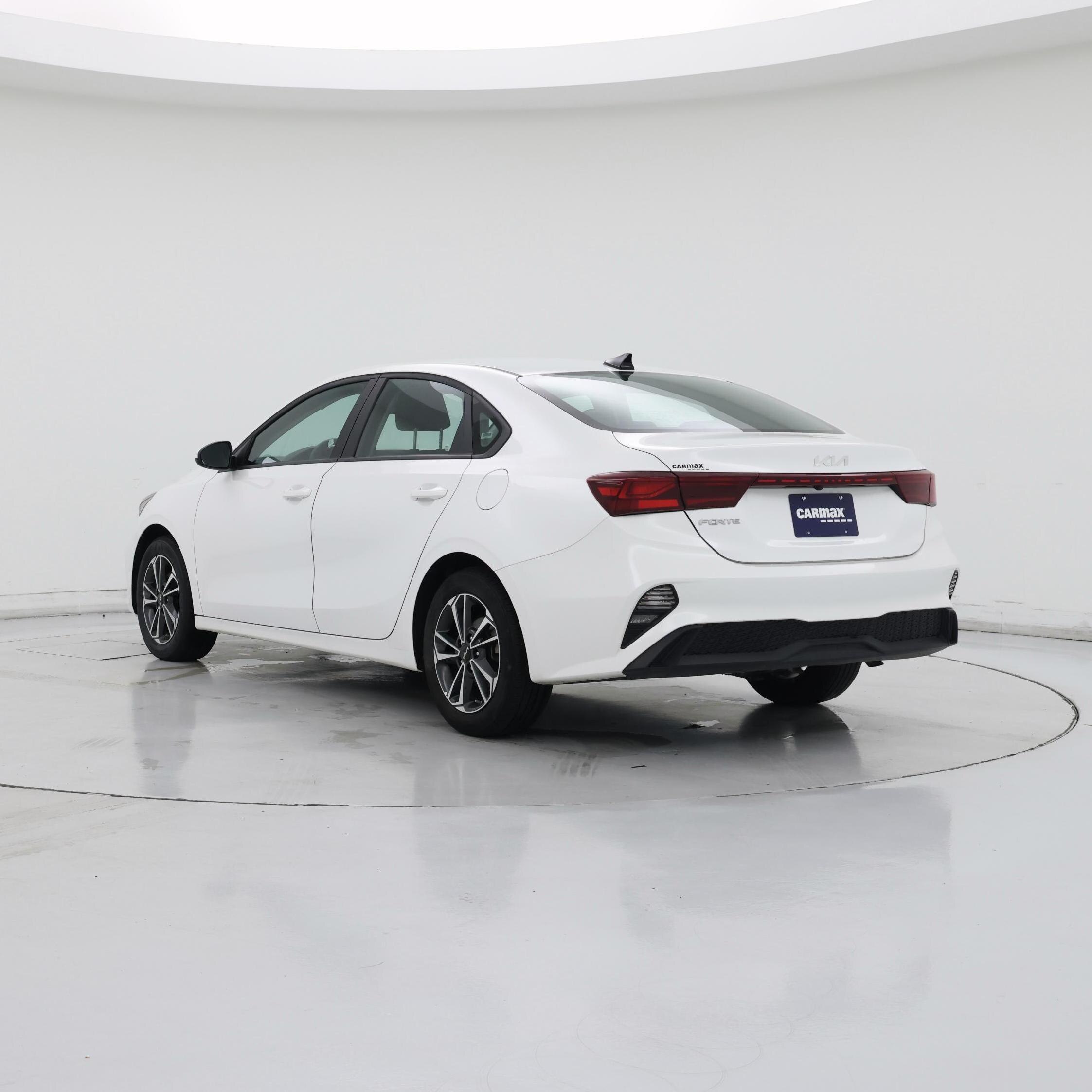 Thumbnail: 2024 Kia Forte - 2