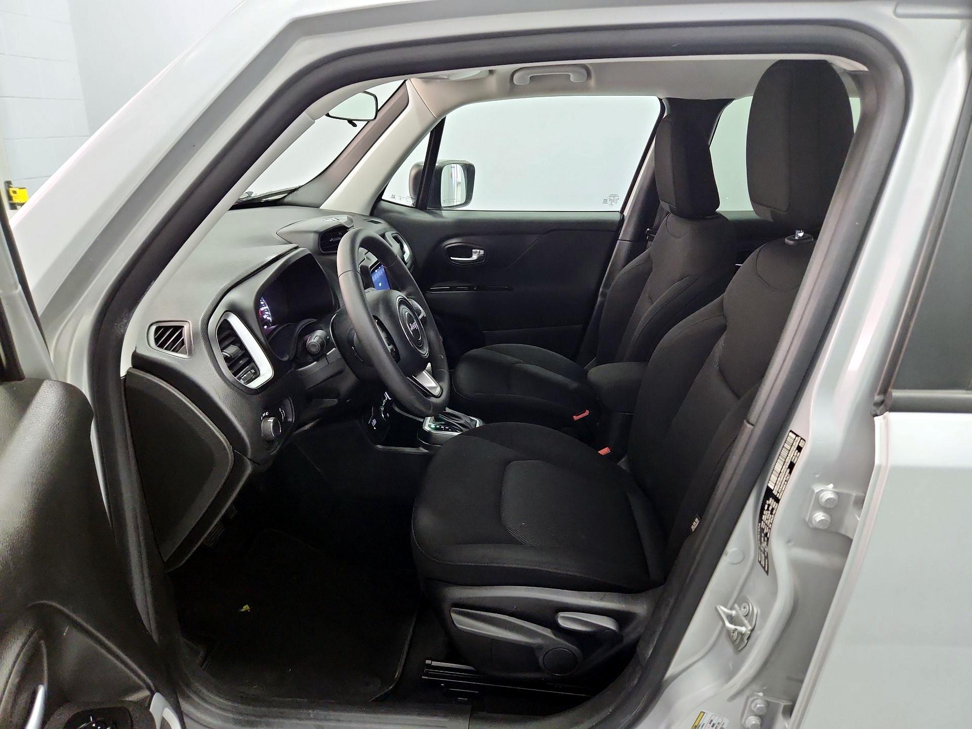 Thumbnail: 2021 Jeep Renegade - 11