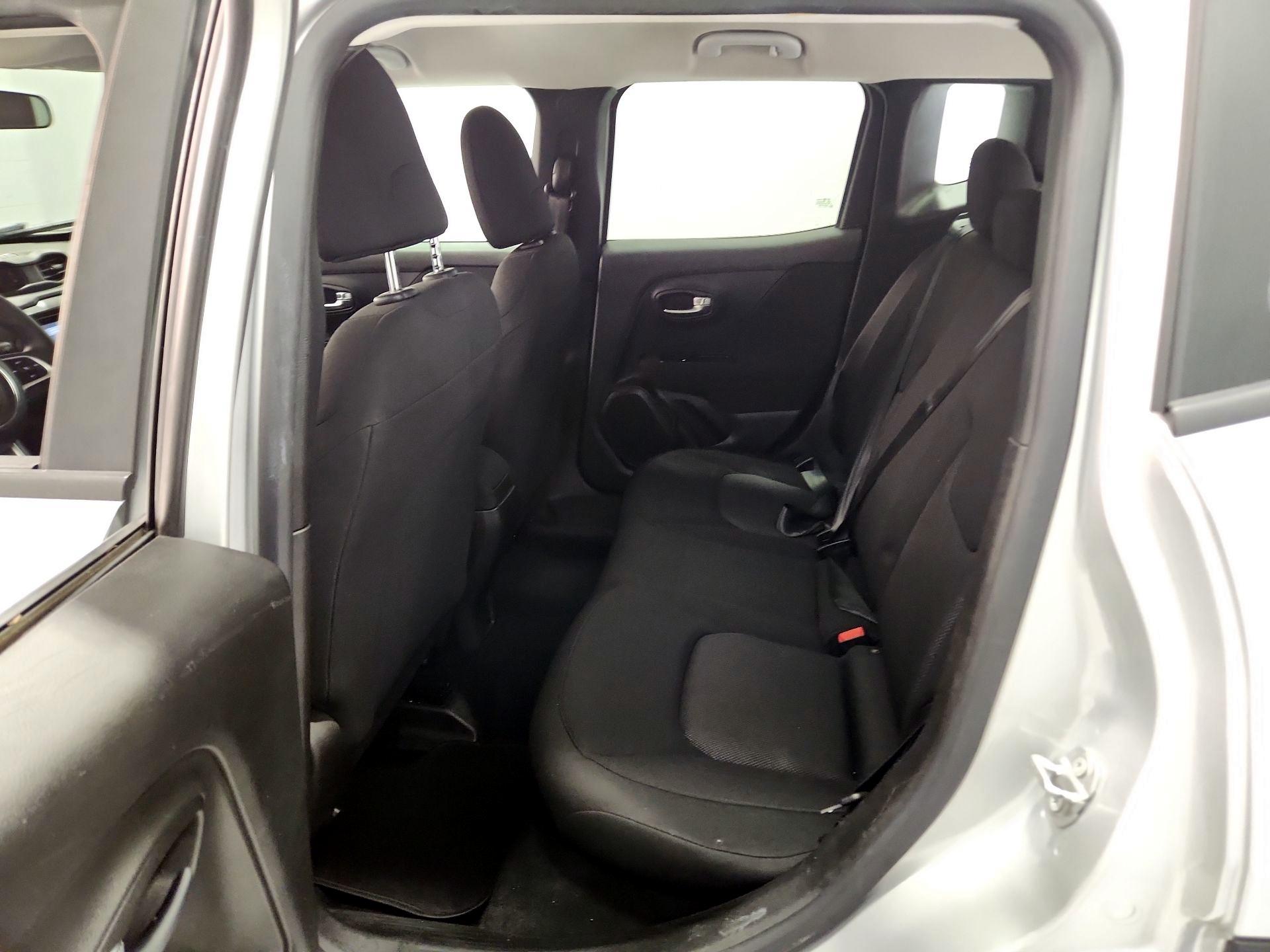 Thumbnail: 2021 Jeep Renegade - 19