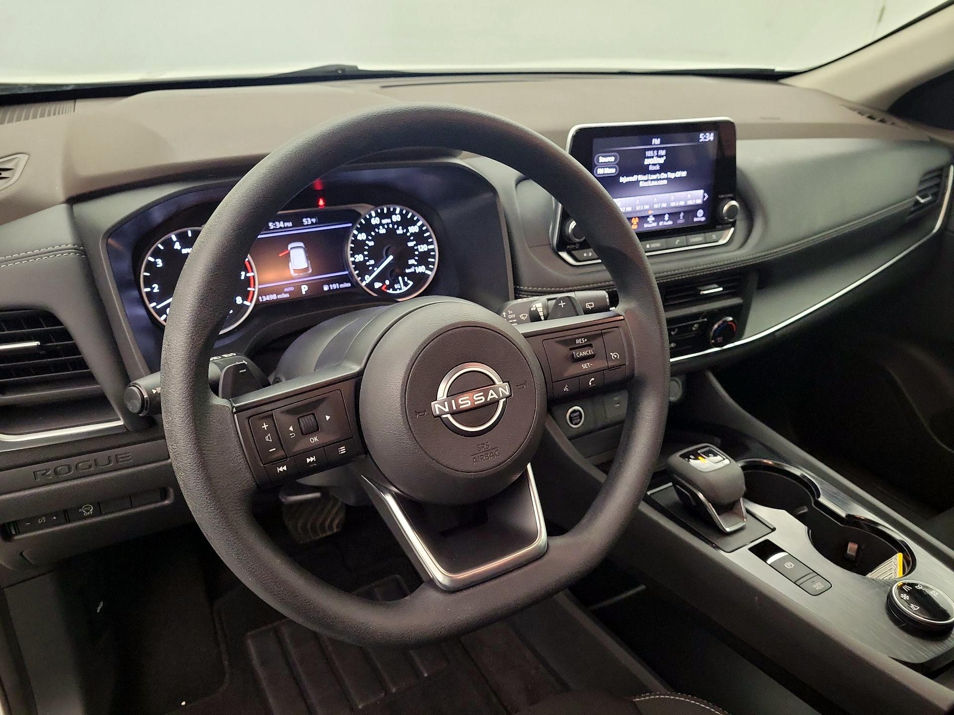Thumbnail: 2023 Nissan Rogue - 9