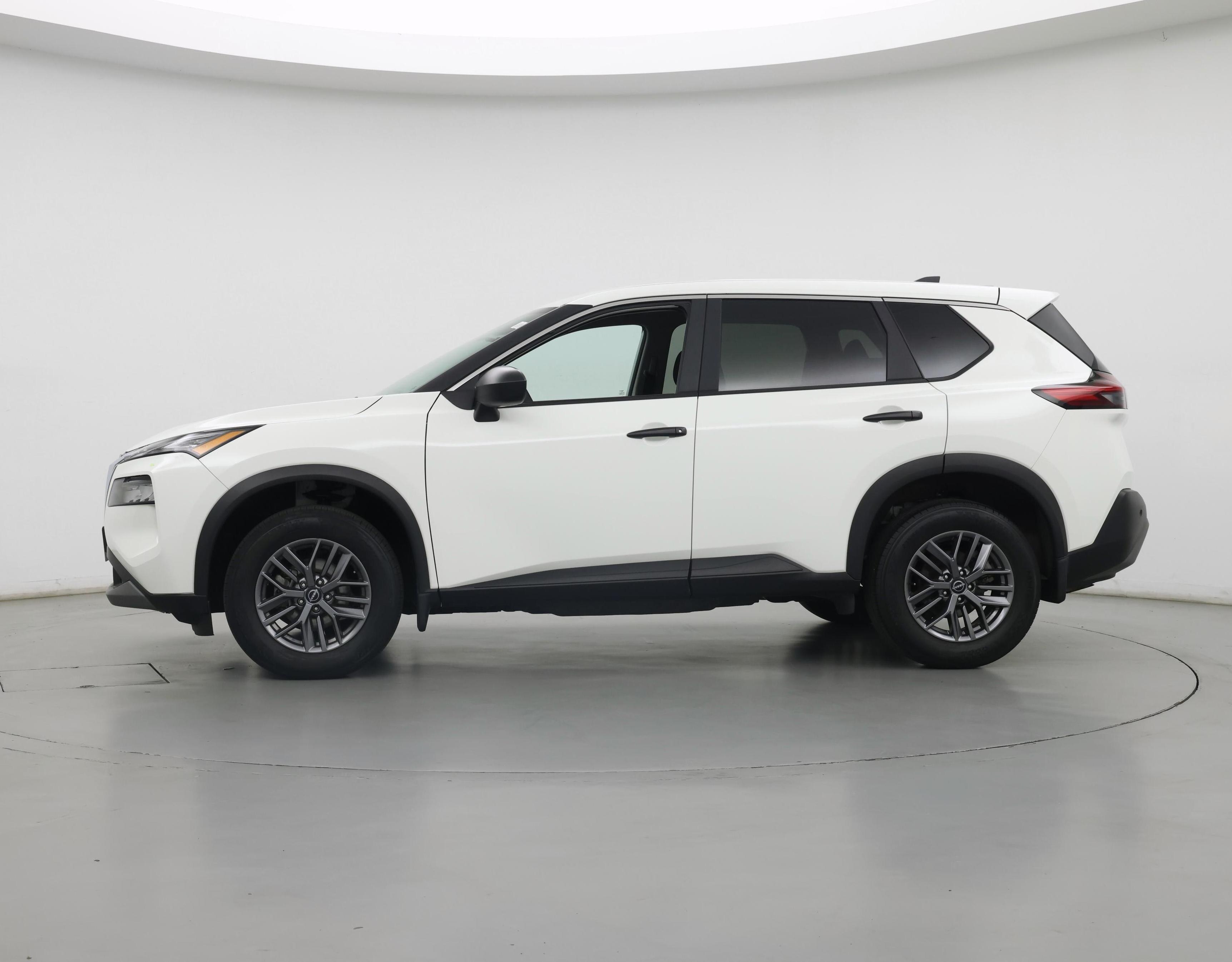 Thumbnail: 2023 Nissan Rogue - 3
