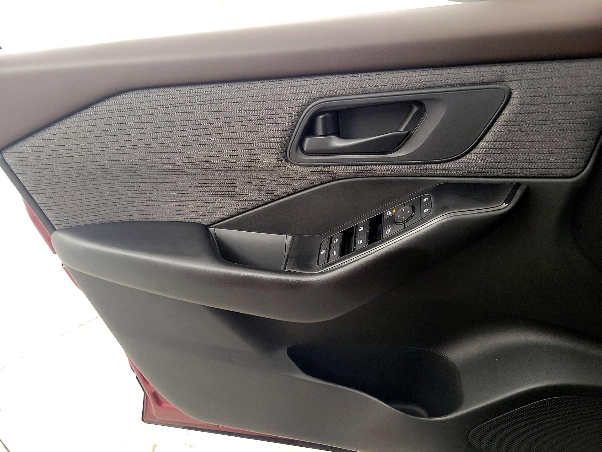 Thumbnail: 2023 Nissan Rogue - 12