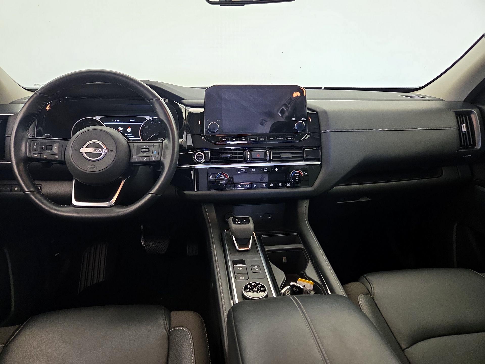 Thumbnail: 2023 Nissan Pathfinder - 9