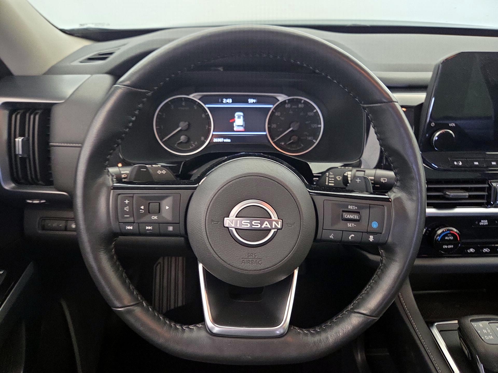 Thumbnail: 2023 Nissan Pathfinder - 10