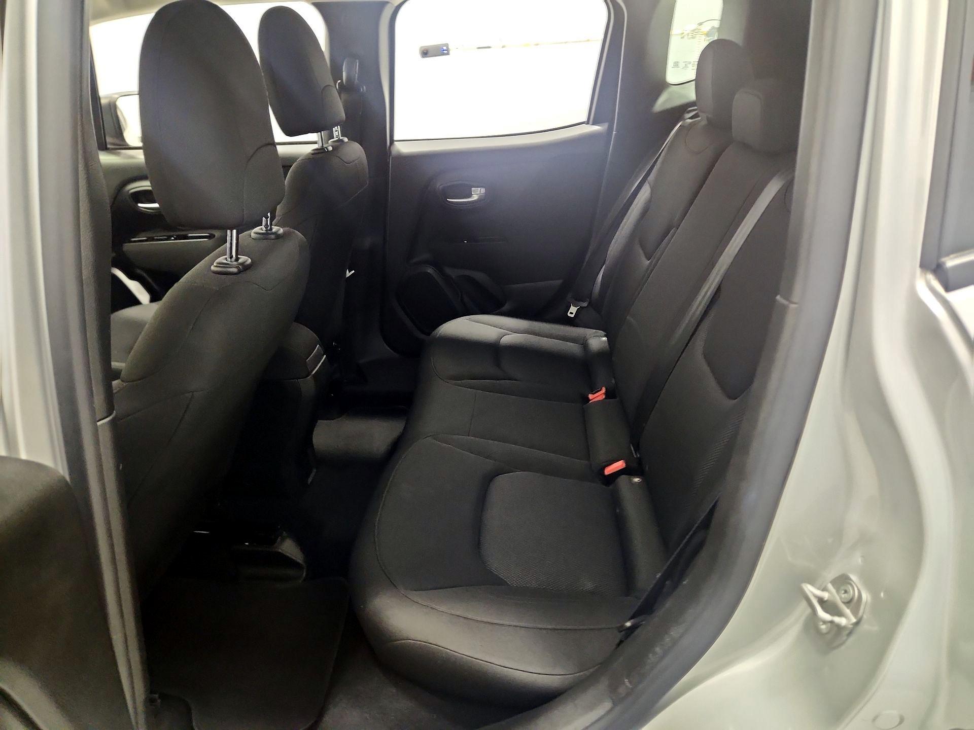 Thumbnail: 2021 Jeep Renegade - 19