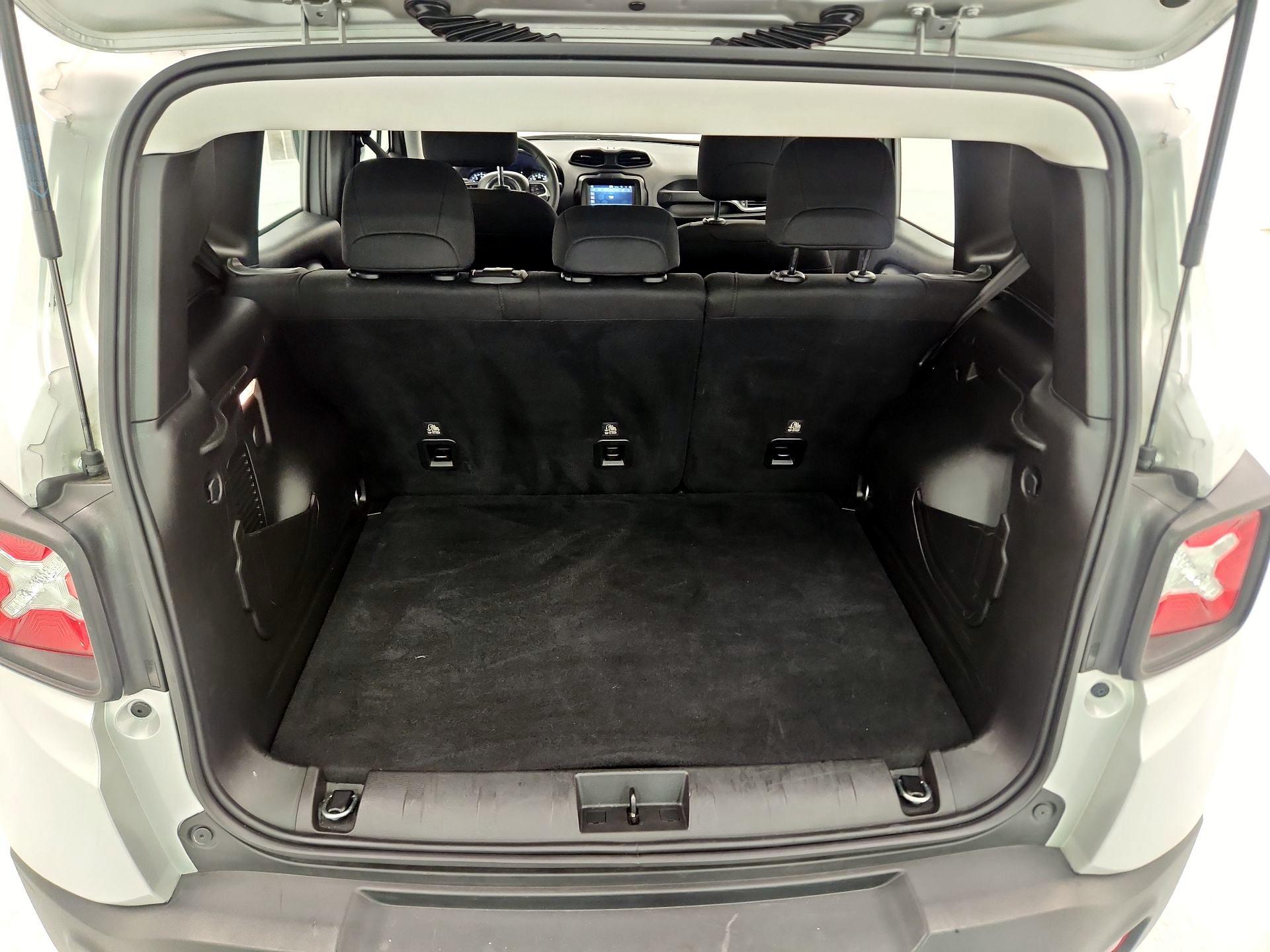 Thumbnail: 2021 Jeep Renegade - 18