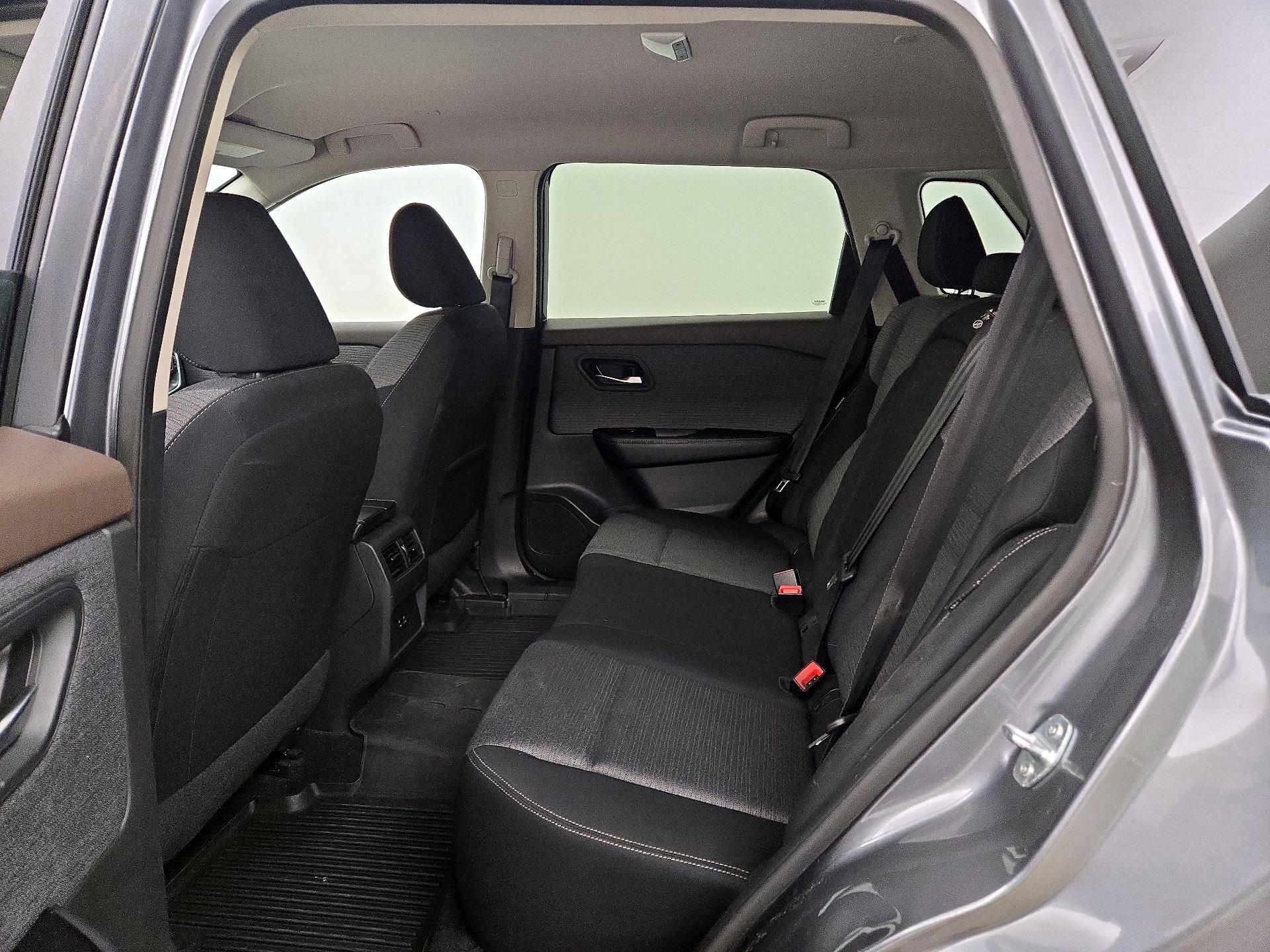 Thumbnail: 2023 Nissan Rogue - 19