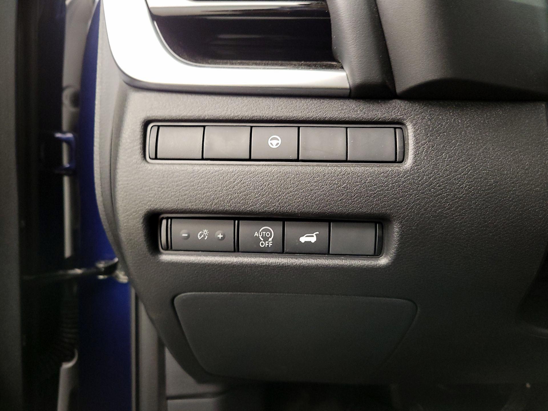 Thumbnail: 2023 Nissan Rogue - 13