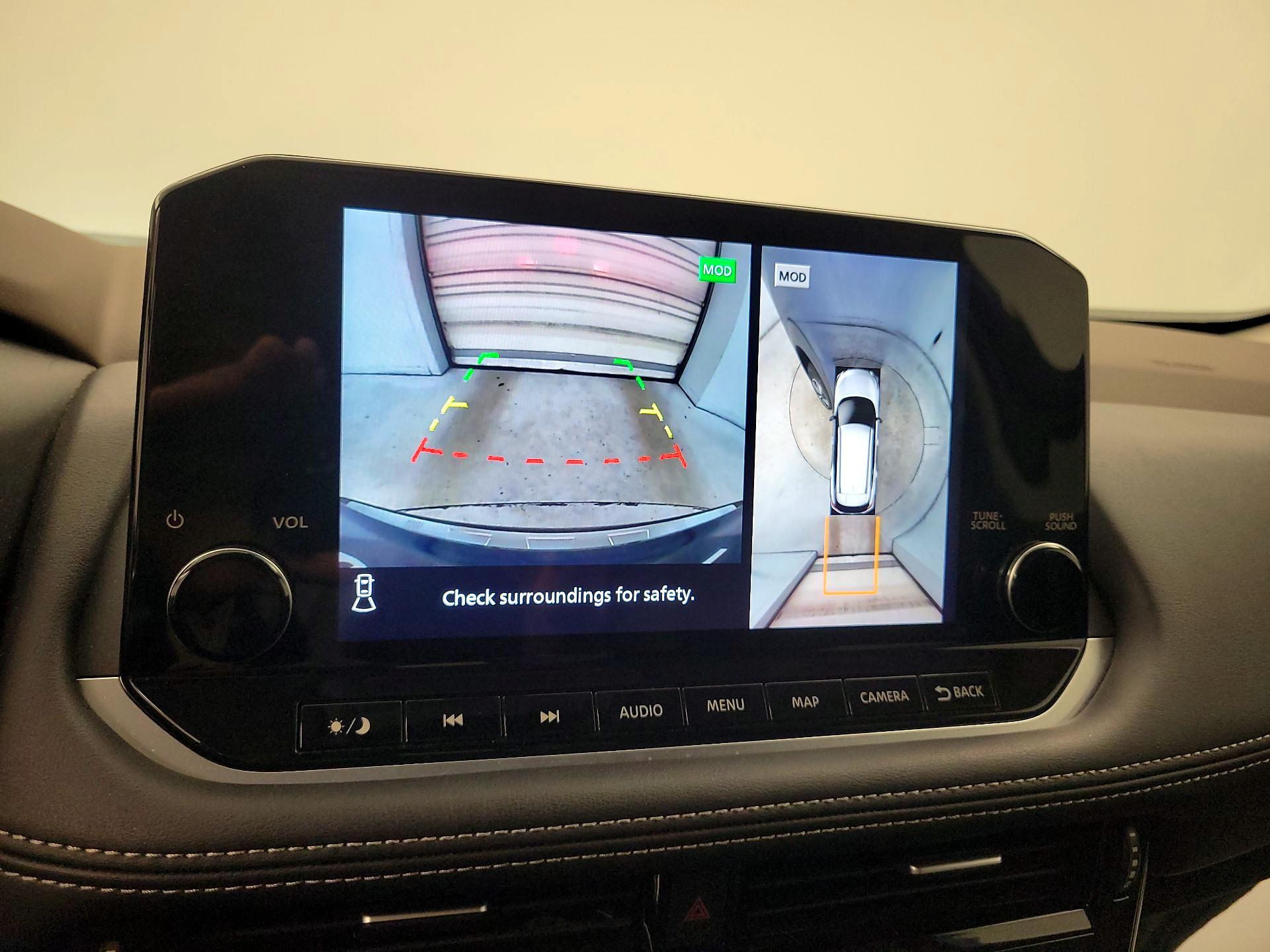 Thumbnail: 2023 Nissan Rogue - 15