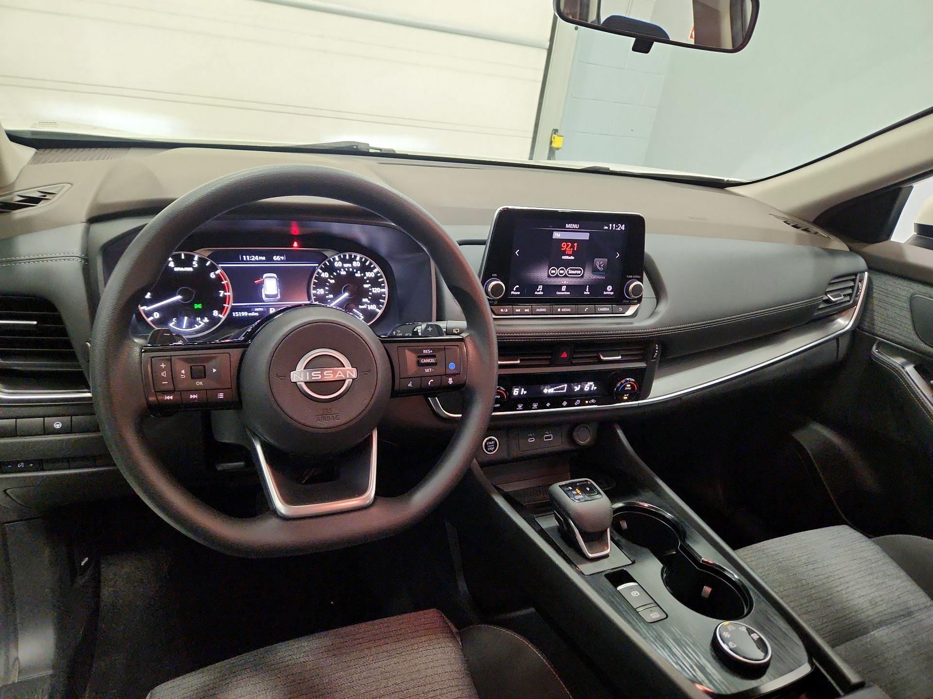 Thumbnail: 2023 Nissan Rogue - 9