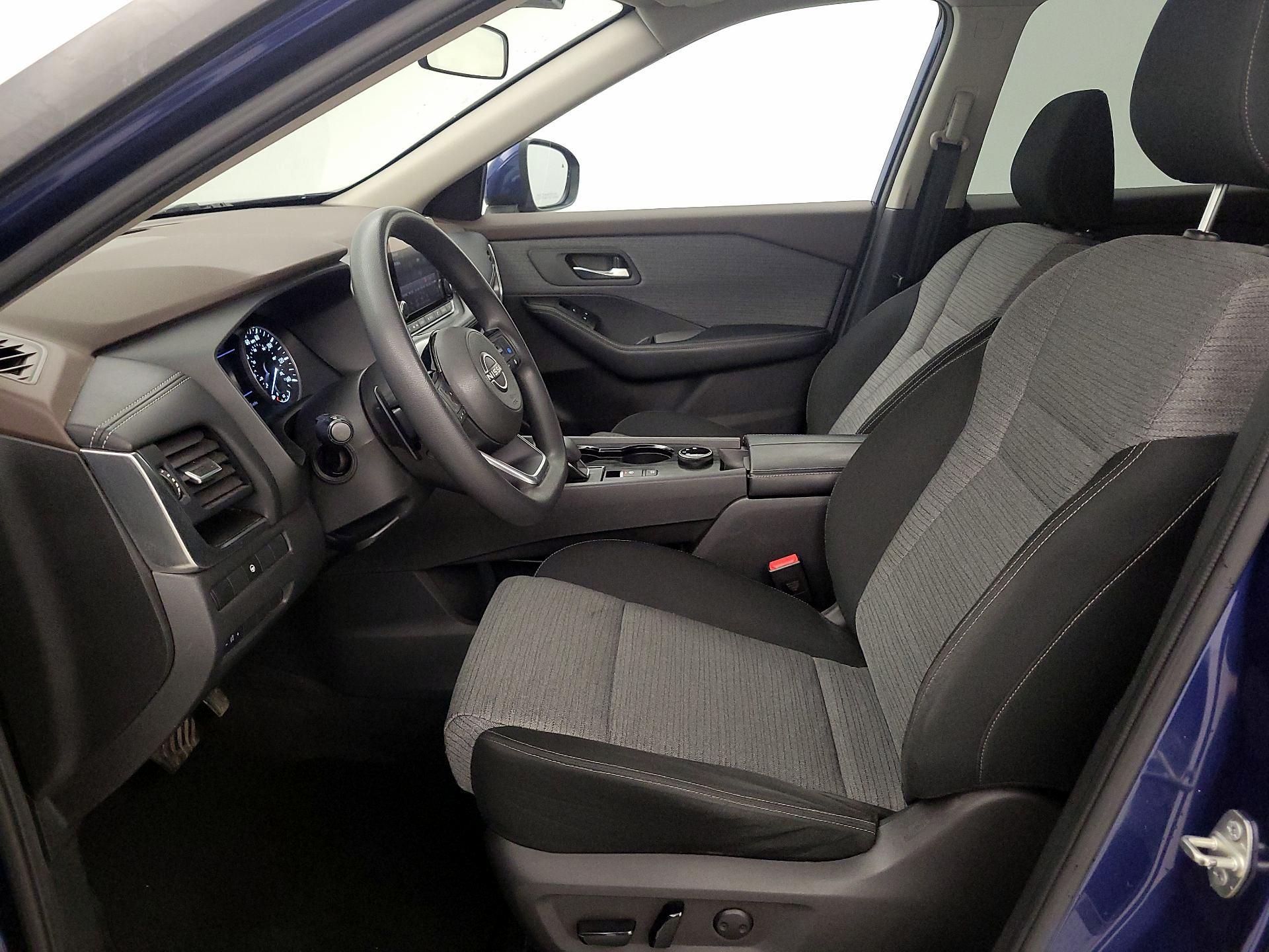 Thumbnail: 2023 Nissan Rogue - 11