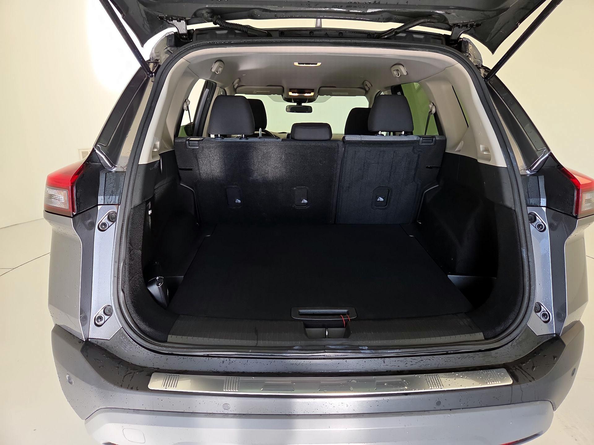 Thumbnail: 2023 Nissan Rogue - 20