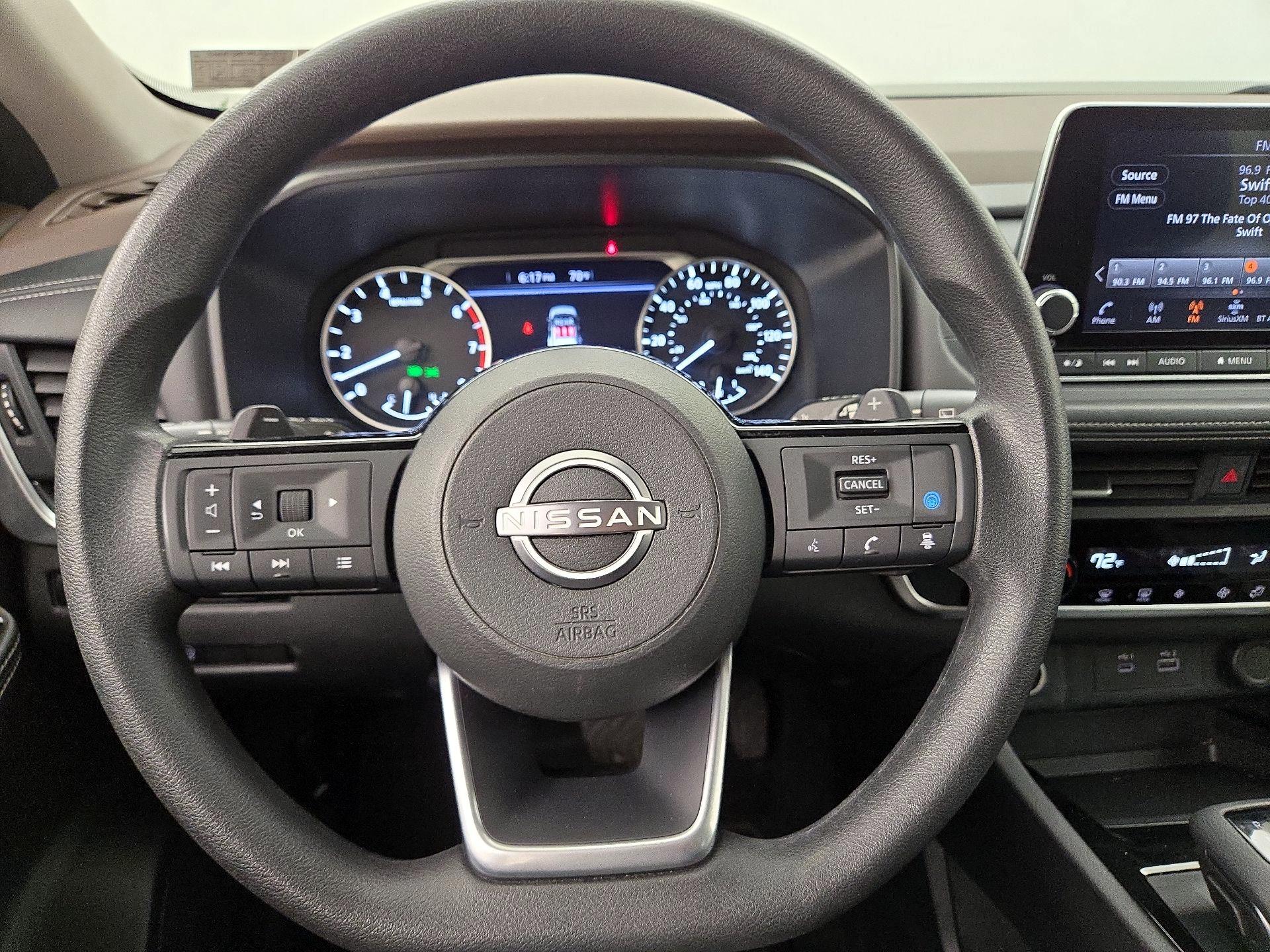 Thumbnail: 2023 Nissan Rogue - 10
