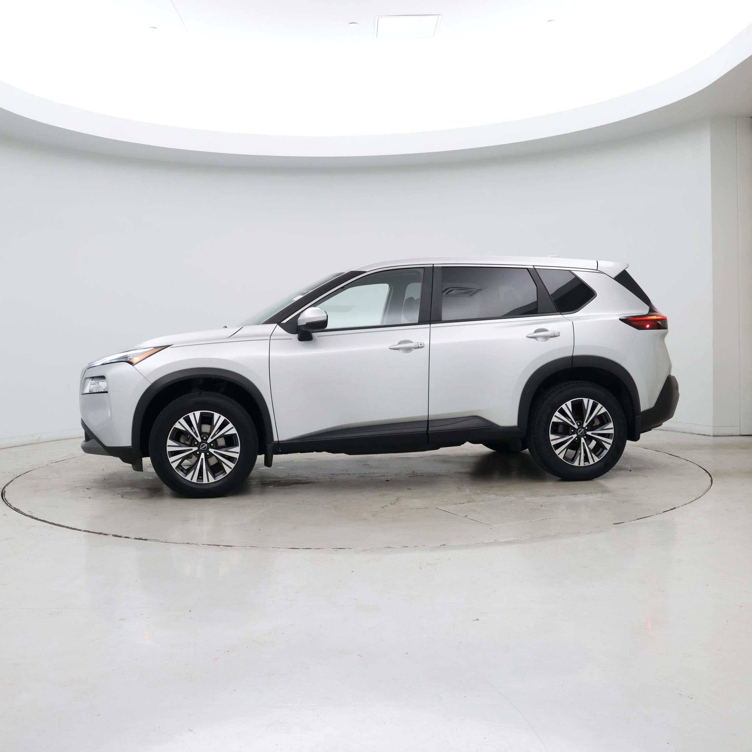 Thumbnail: 2023 Nissan Rogue - 3