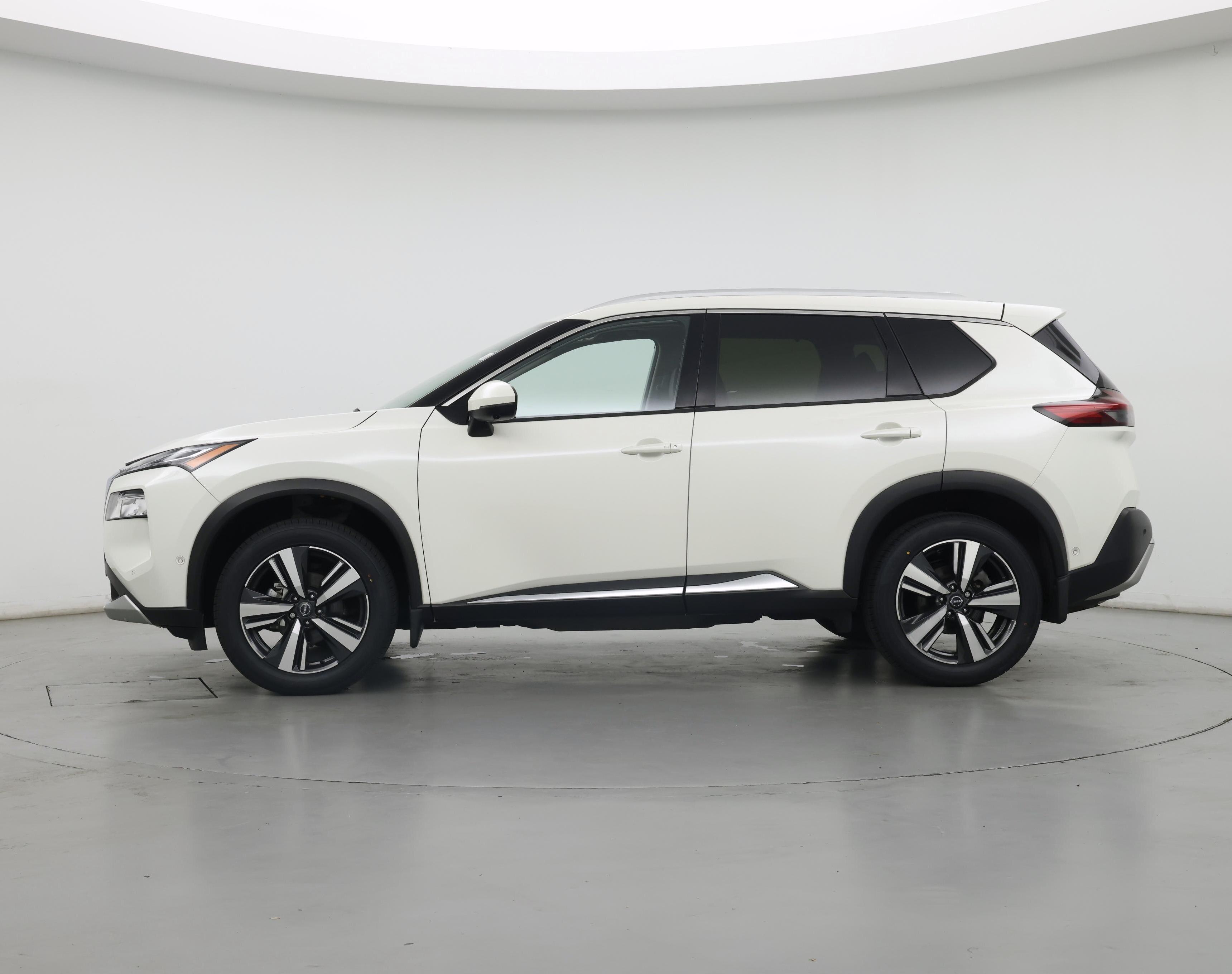 Thumbnail: 2023 Nissan Rogue - 3
