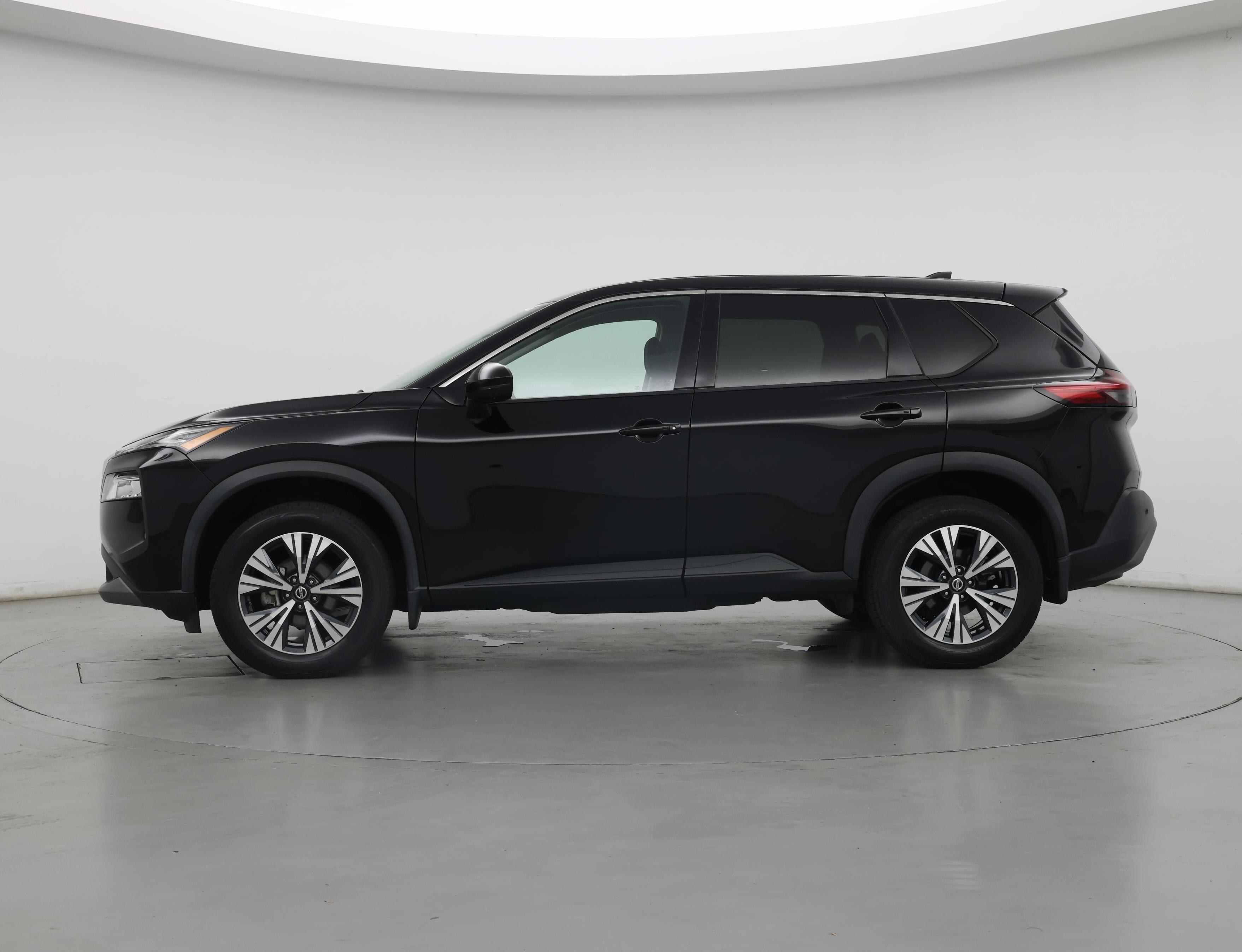 Thumbnail: 2021 Nissan Rogue - 3