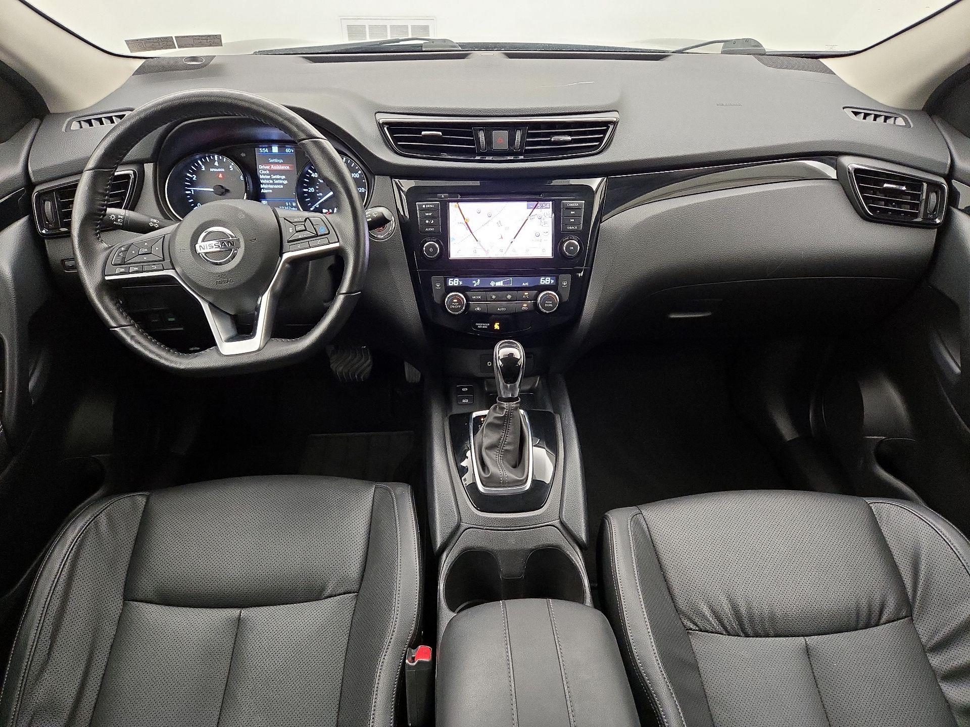 Thumbnail: 2022 Nissan Rogue Sport - 9