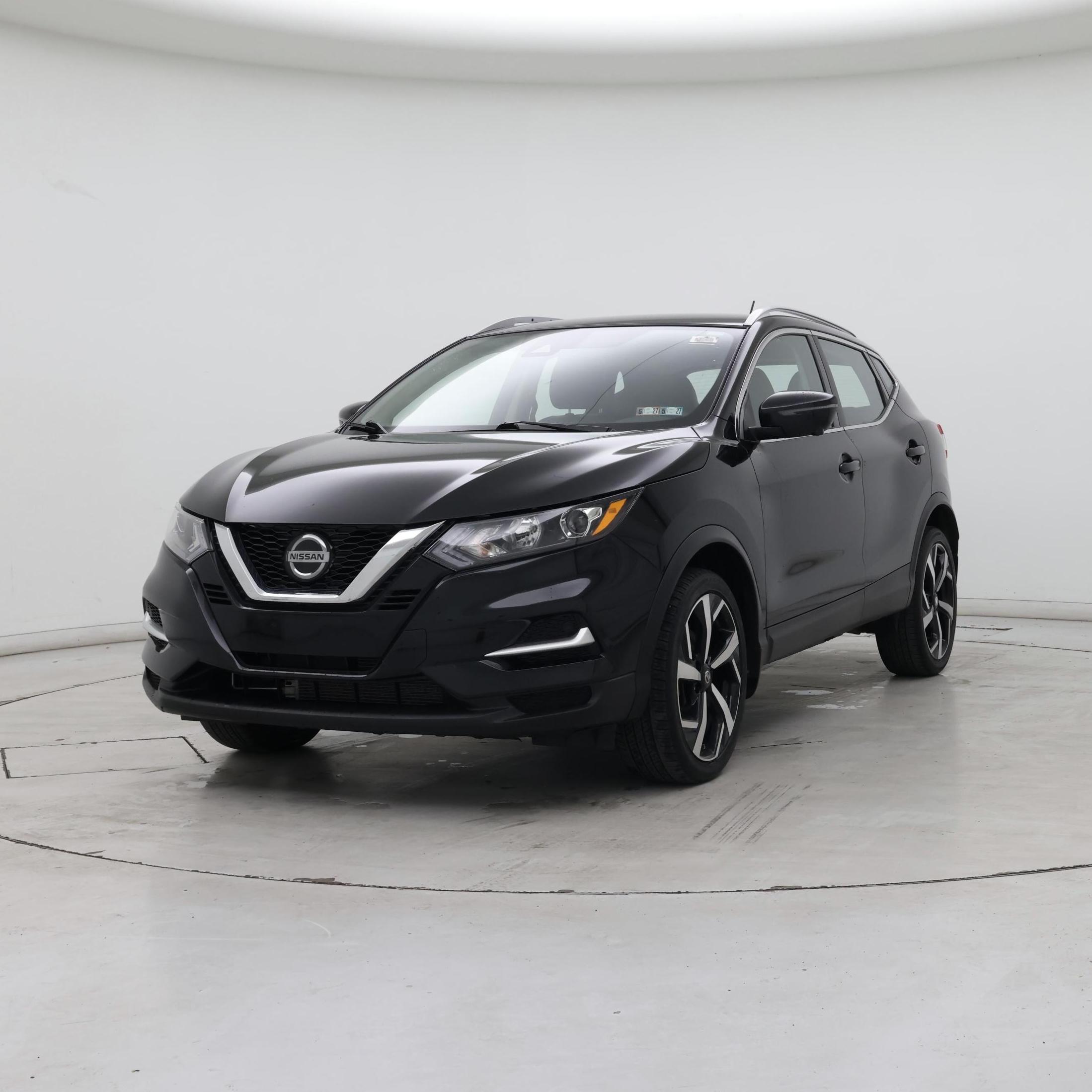 Thumbnail: 2022 Nissan Rogue Sport - 4