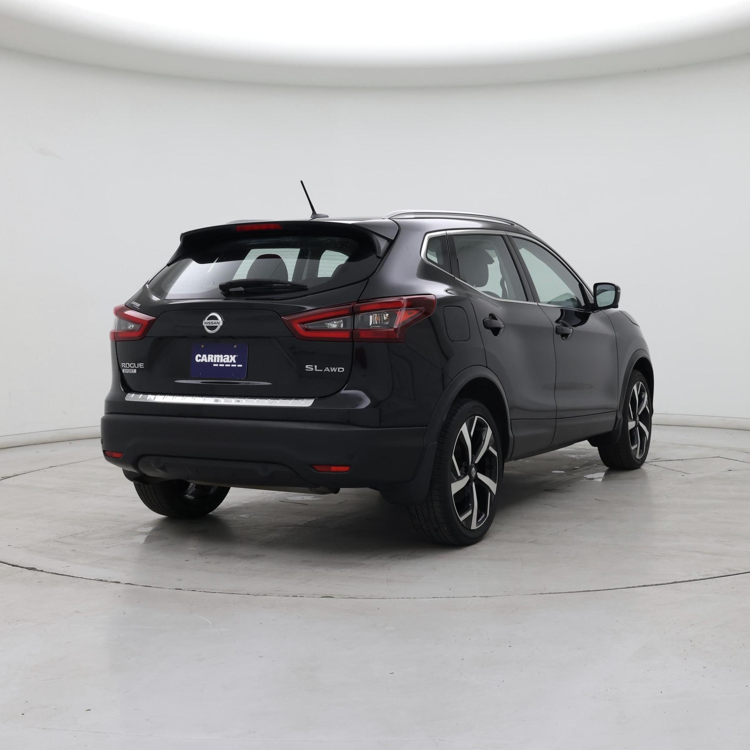 Thumbnail: 2022 Nissan Rogue Sport - 8