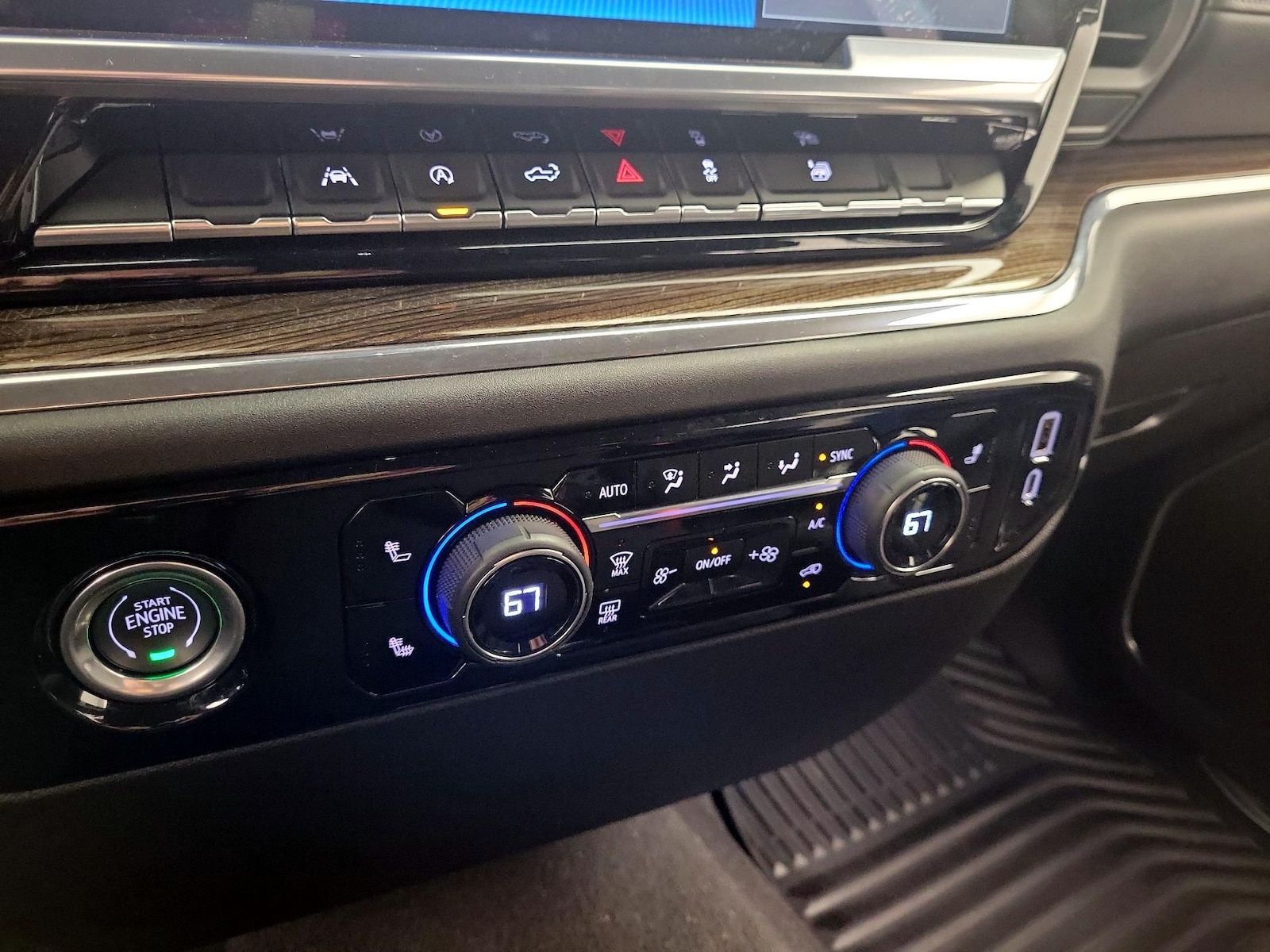2023 Chevrolet Silverado 1500 LT - Photo 17