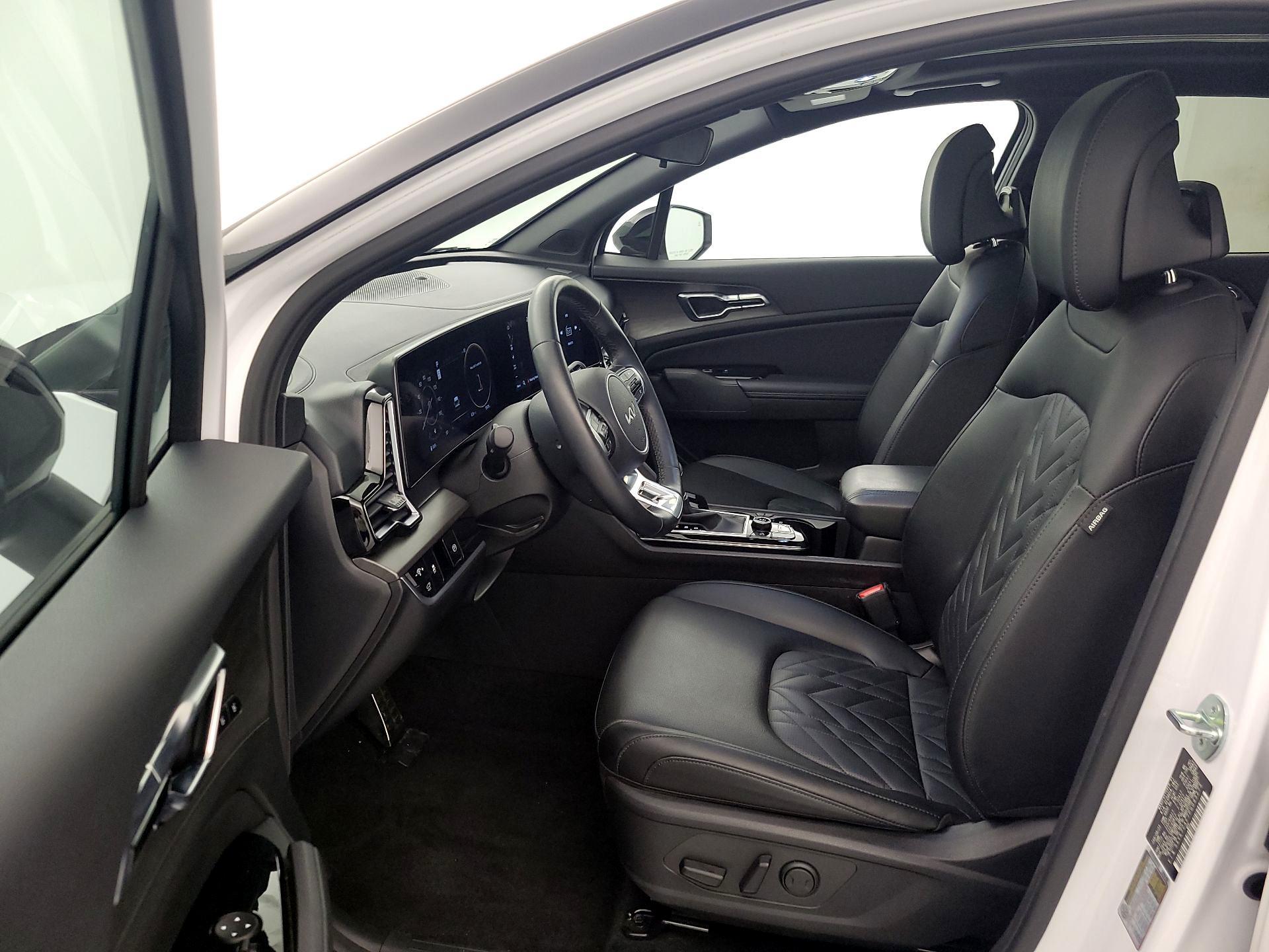 Thumbnail: 2023 Kia Sportage - 11