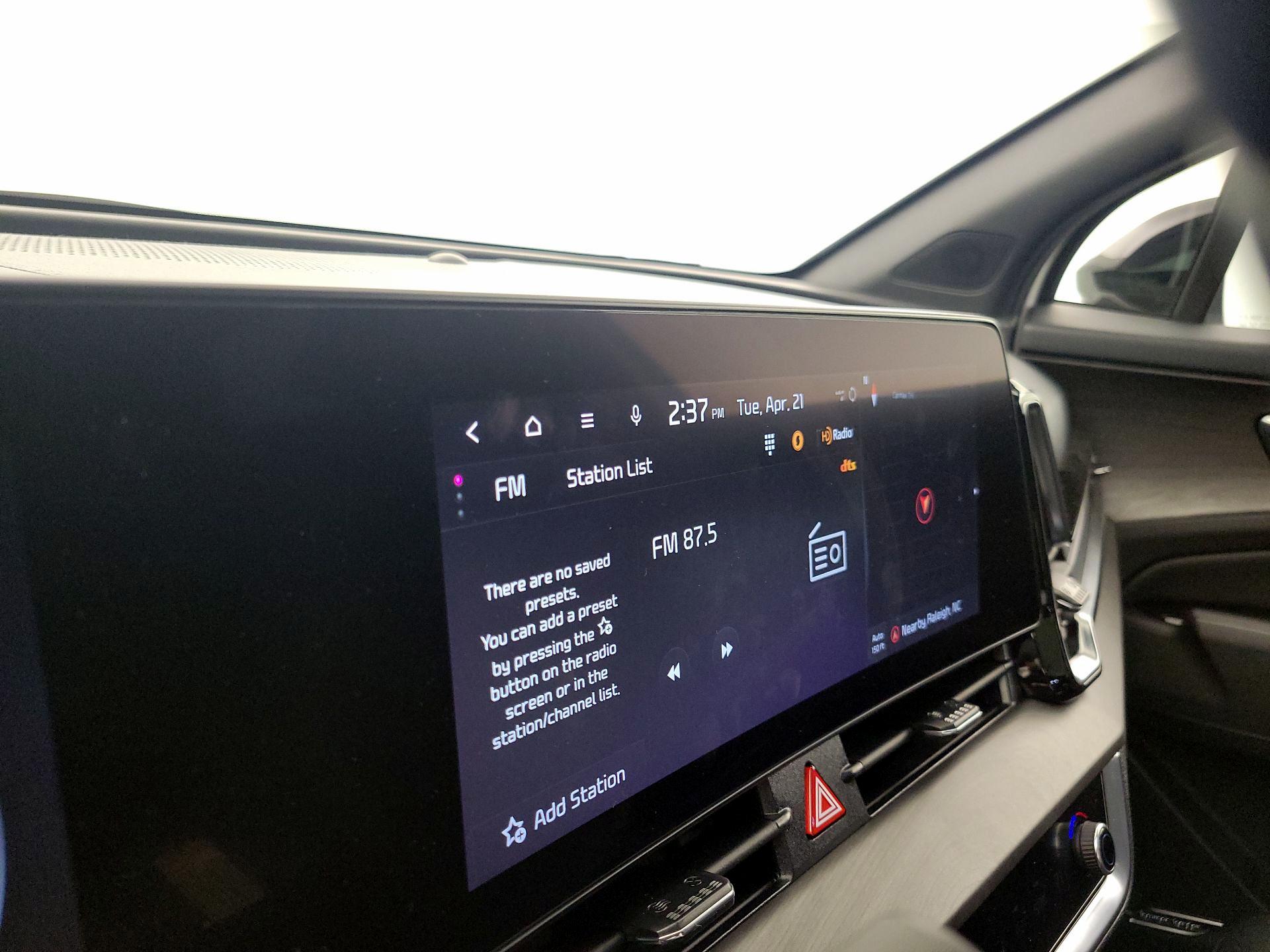 Thumbnail: 2023 Kia Sportage - 16