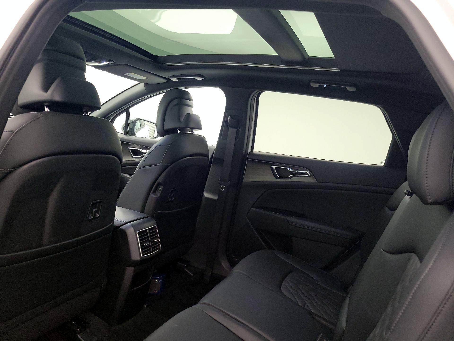 Thumbnail: 2023 Kia Sportage - 20