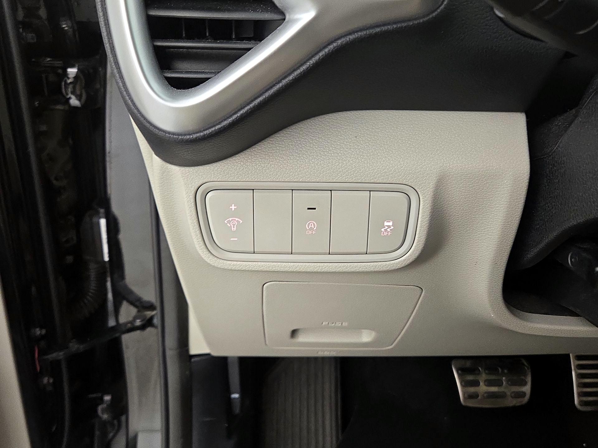 Thumbnail: 2020 Kia Soul - 13