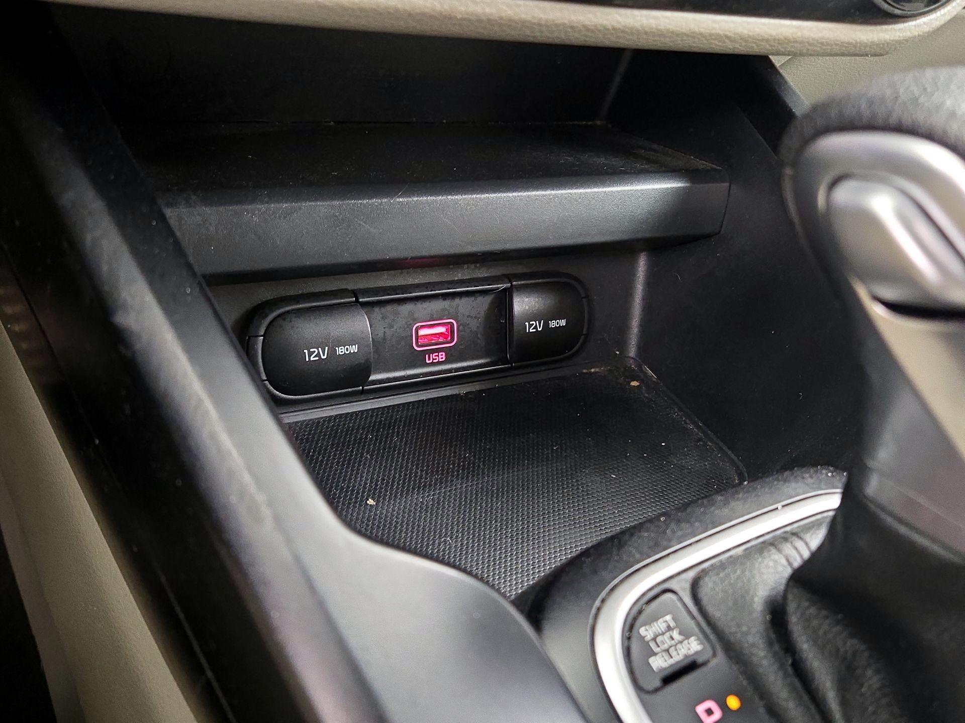 Thumbnail: 2020 Kia Soul - 18