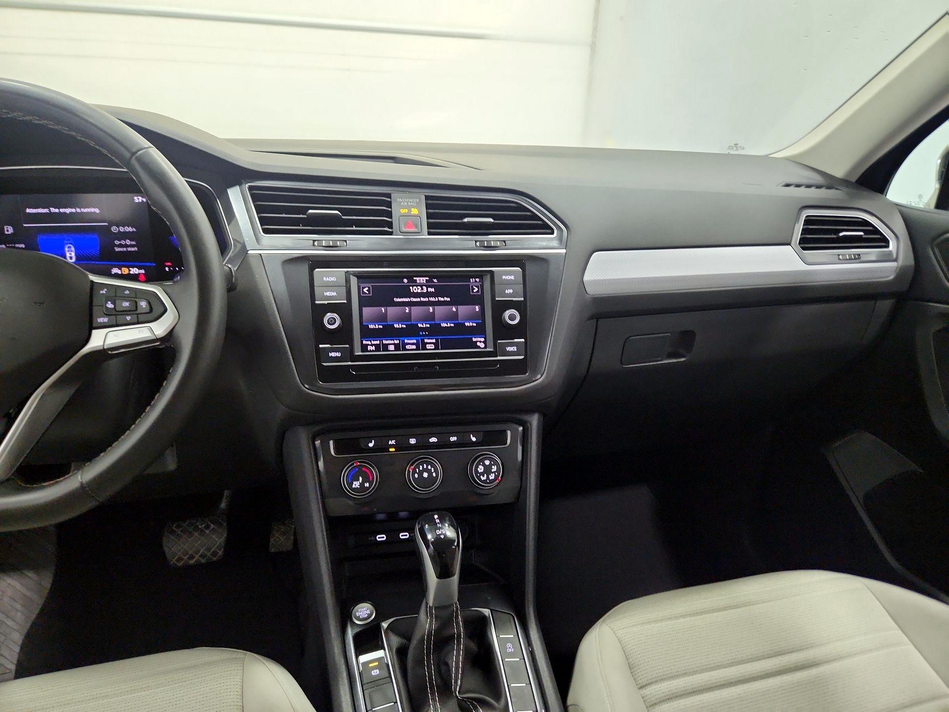 Thumbnail: 2023 Volkswagen Tiguan - 9