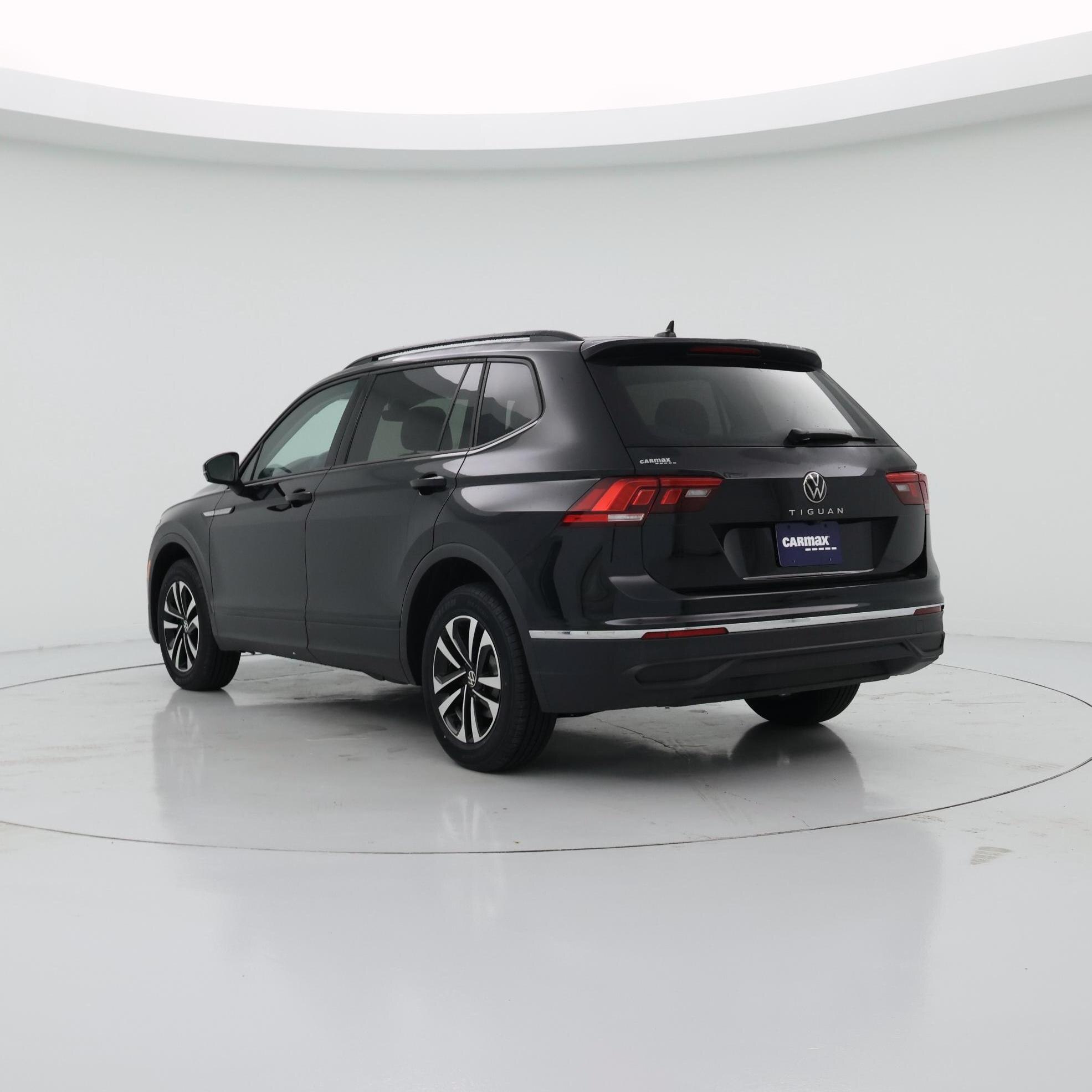 Thumbnail: 2023 Volkswagen Tiguan - 2