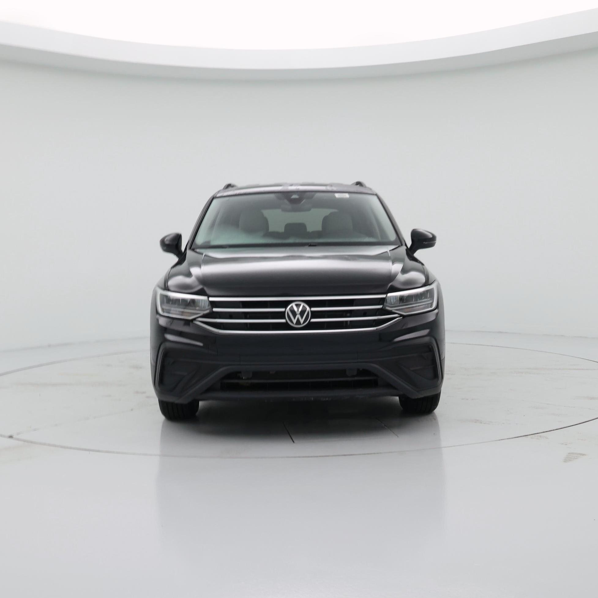 Thumbnail: 2023 Volkswagen Tiguan - 5
