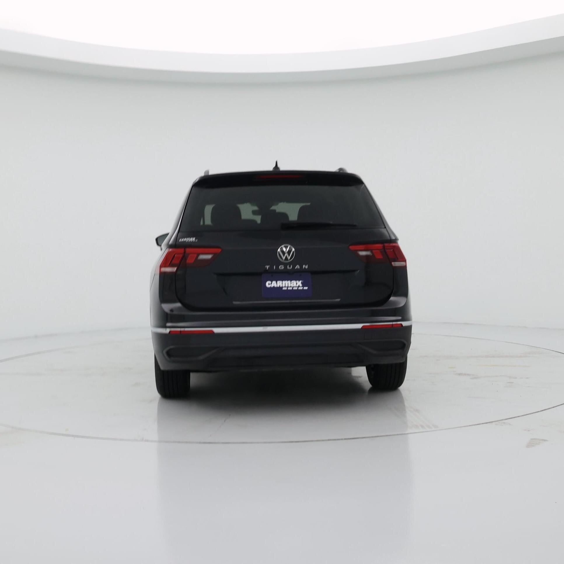 Thumbnail: 2023 Volkswagen Tiguan - 6