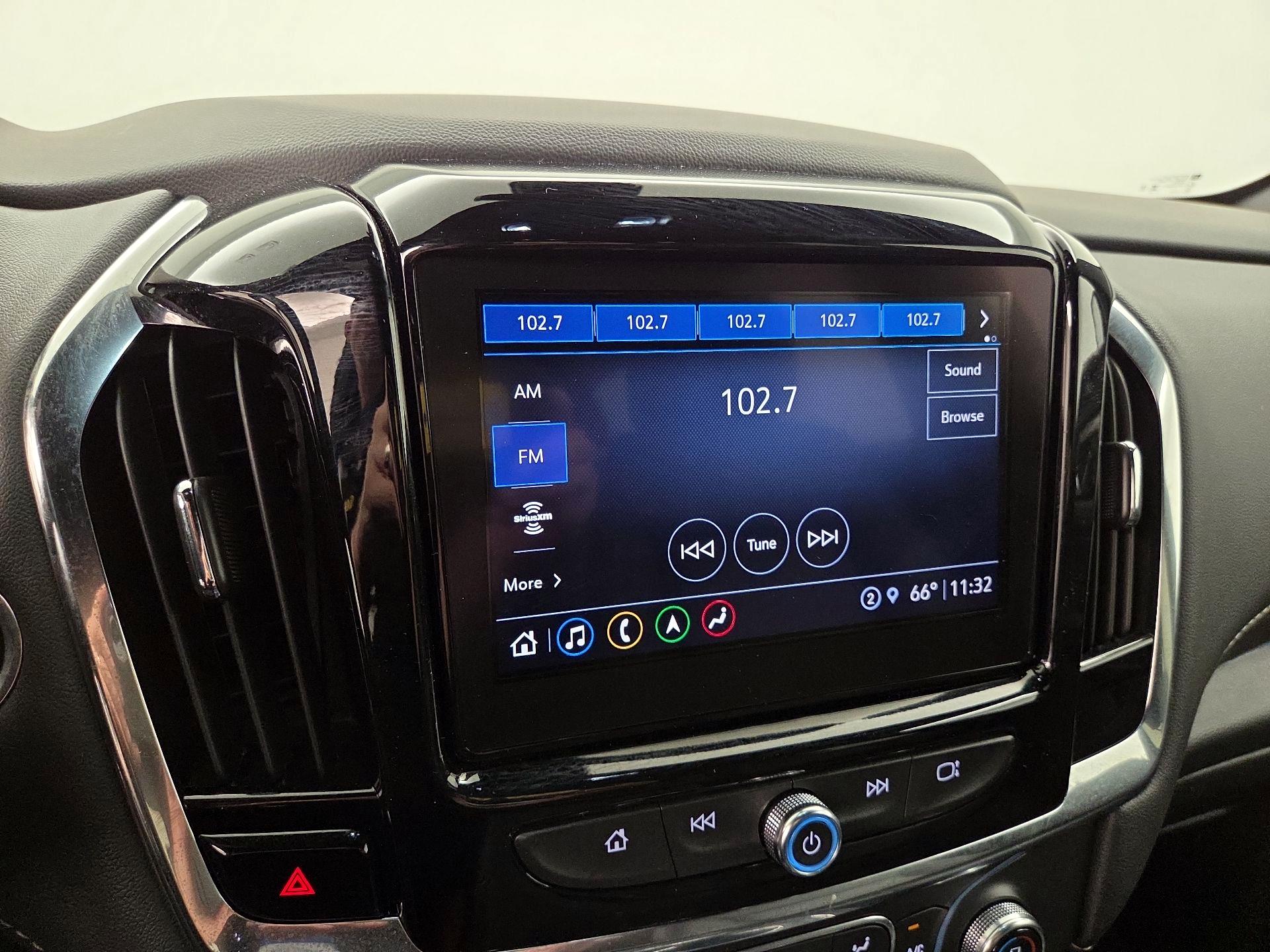 Thumbnail: 2023 Chevrolet Traverse - 16