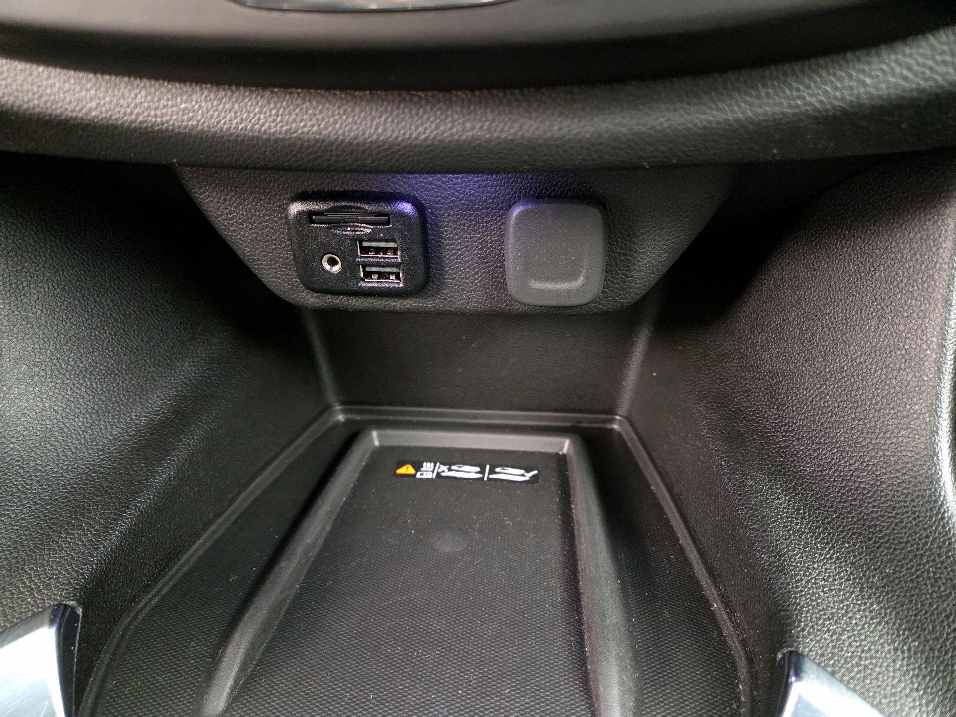 Thumbnail: 2023 Chevrolet Traverse - 19