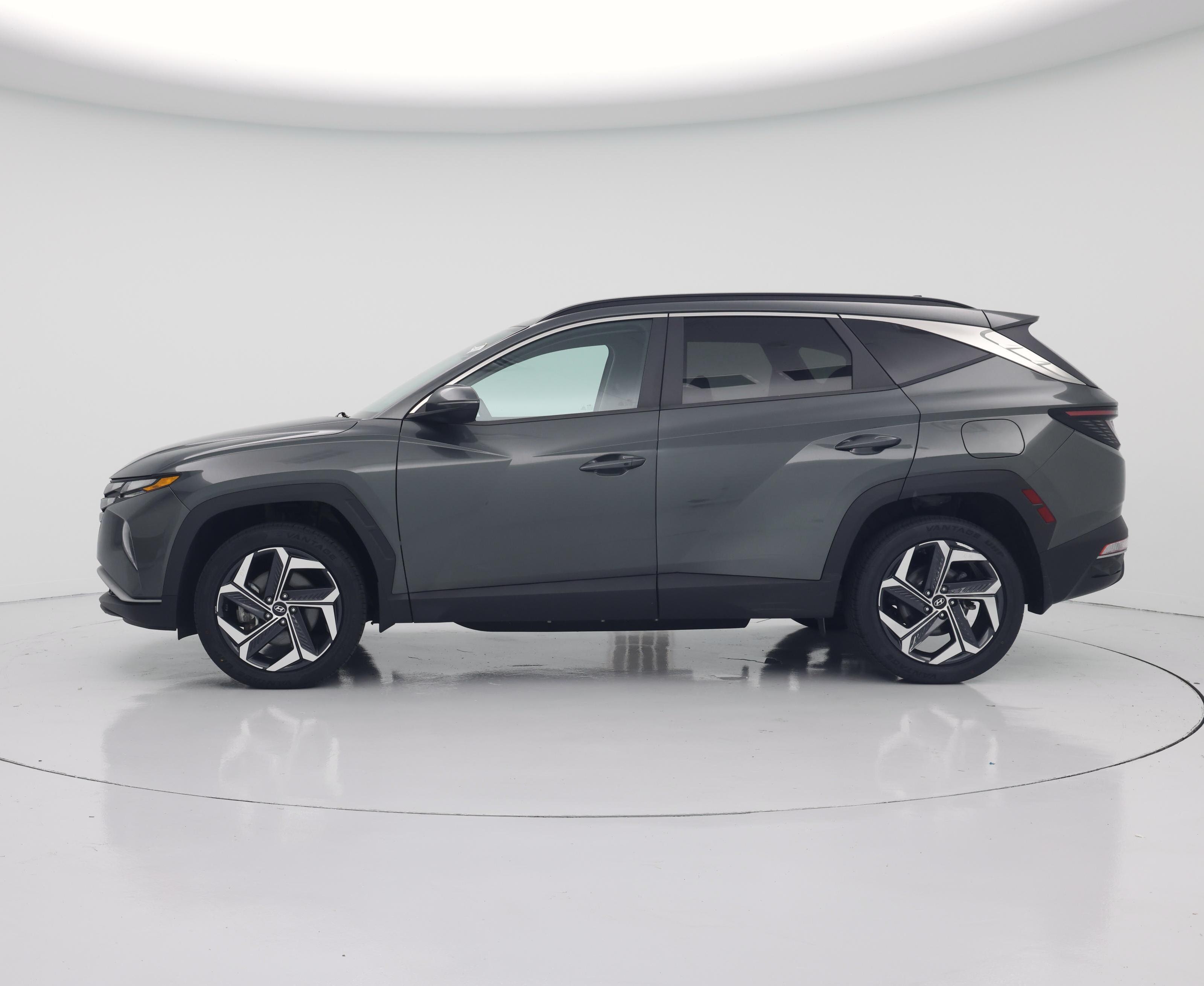 Thumbnail: 2022 Hyundai Tucson - 3