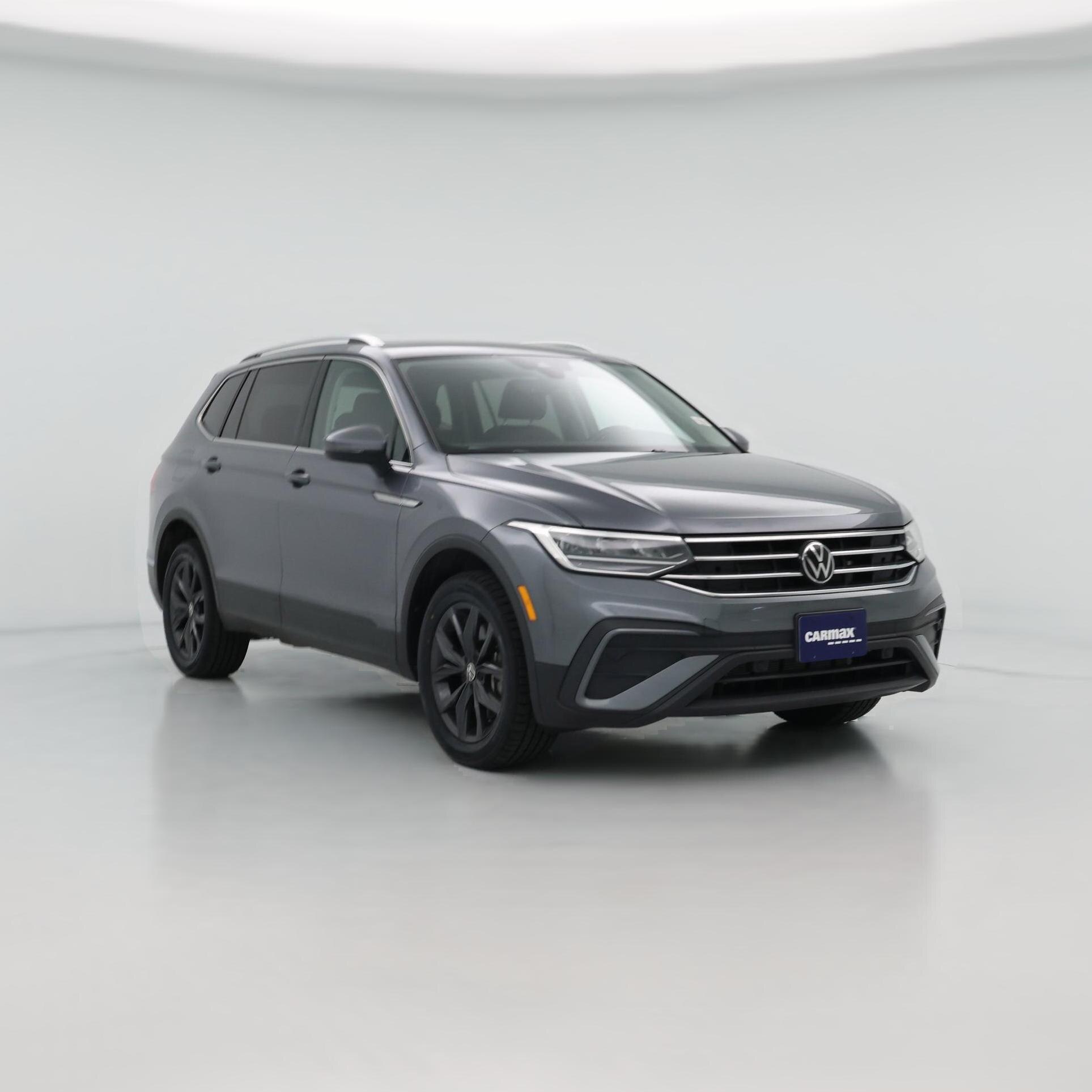 Thumbnail: 2022 Volkswagen Tiguan - 1